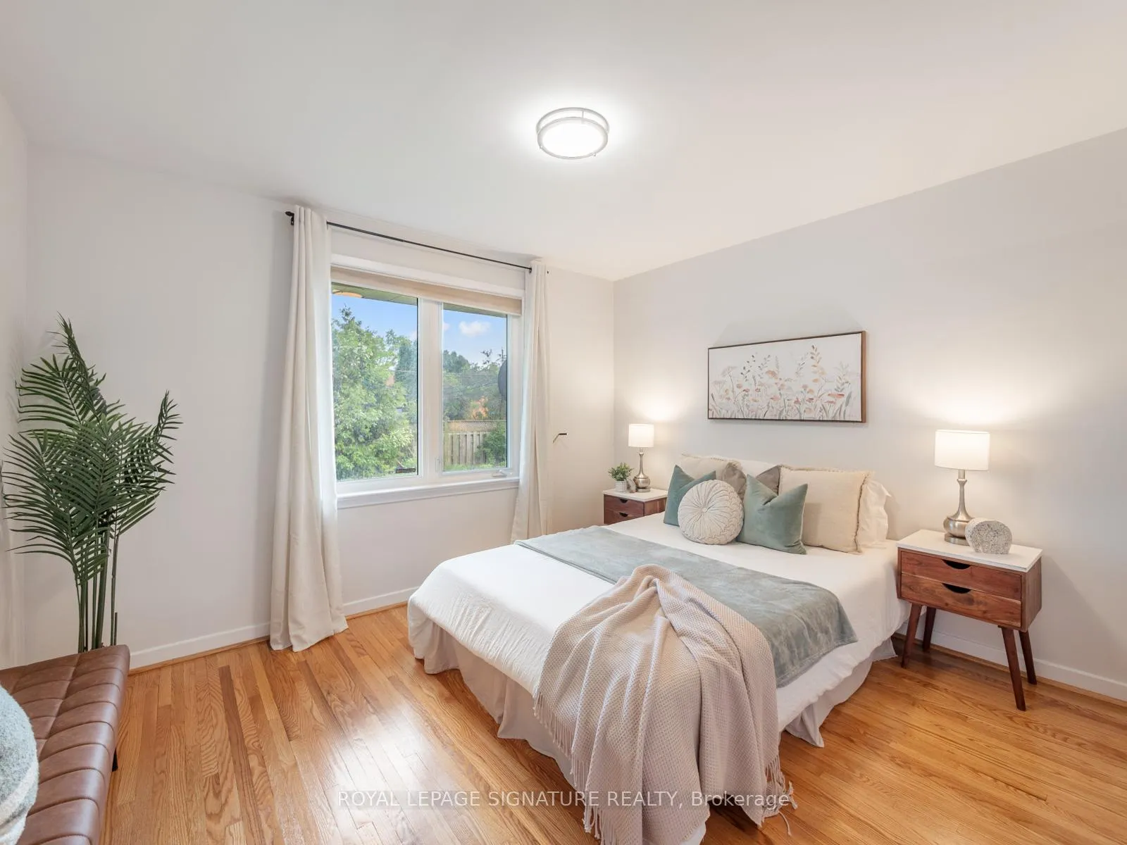 Photo 12 of 31 Birchard Street, Scarborough, Tam O'Shanter-Sullivan — HOMEH