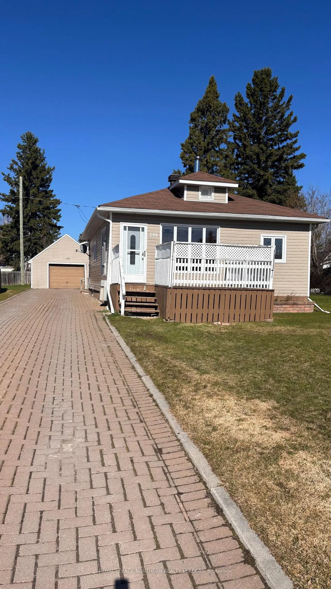 Photo 1 of 299 Third Avenue, Cochrane — HOMEH