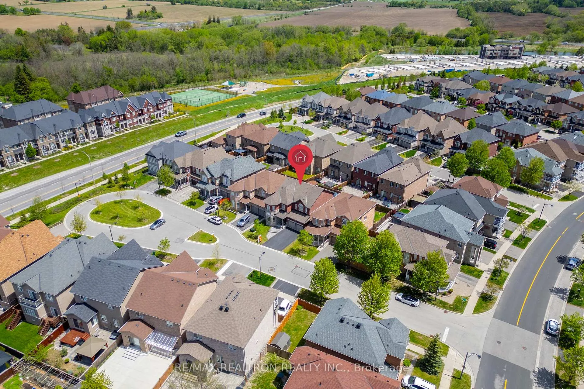 Photo 6 of 5 Warton Court, Markham, Greensborough — HOMEH