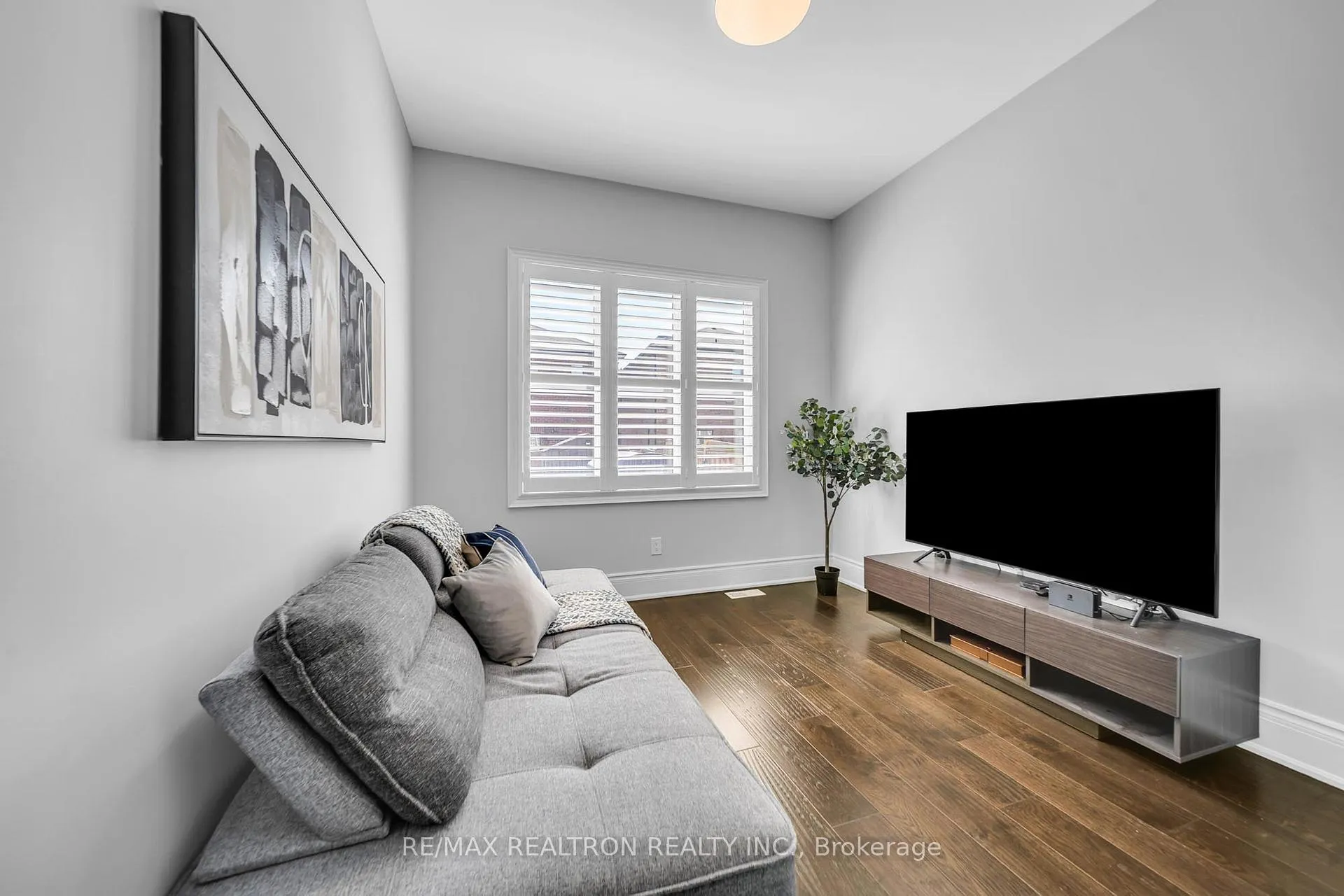 Photo 26 of 5 Warton Court, Markham, Greensborough — HOMEH