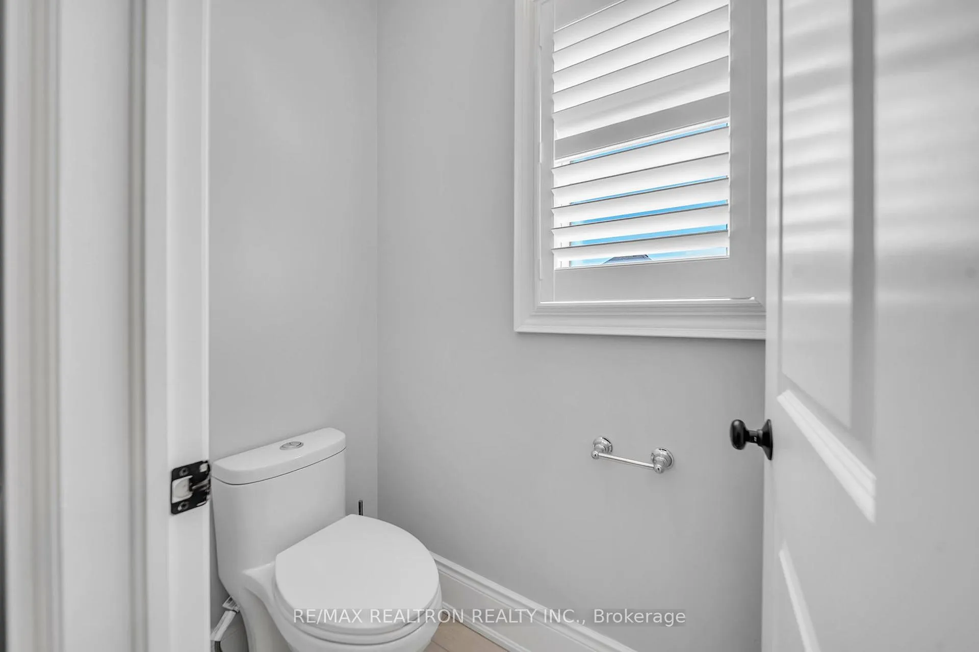 Photo 33 of 5 Warton Court, Markham, Greensborough — HOMEH