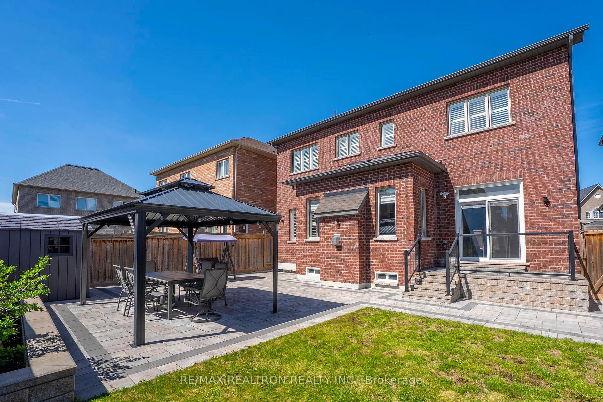 Photo 43 of 5 Warton Court, Markham, Greensborough — HOMEH