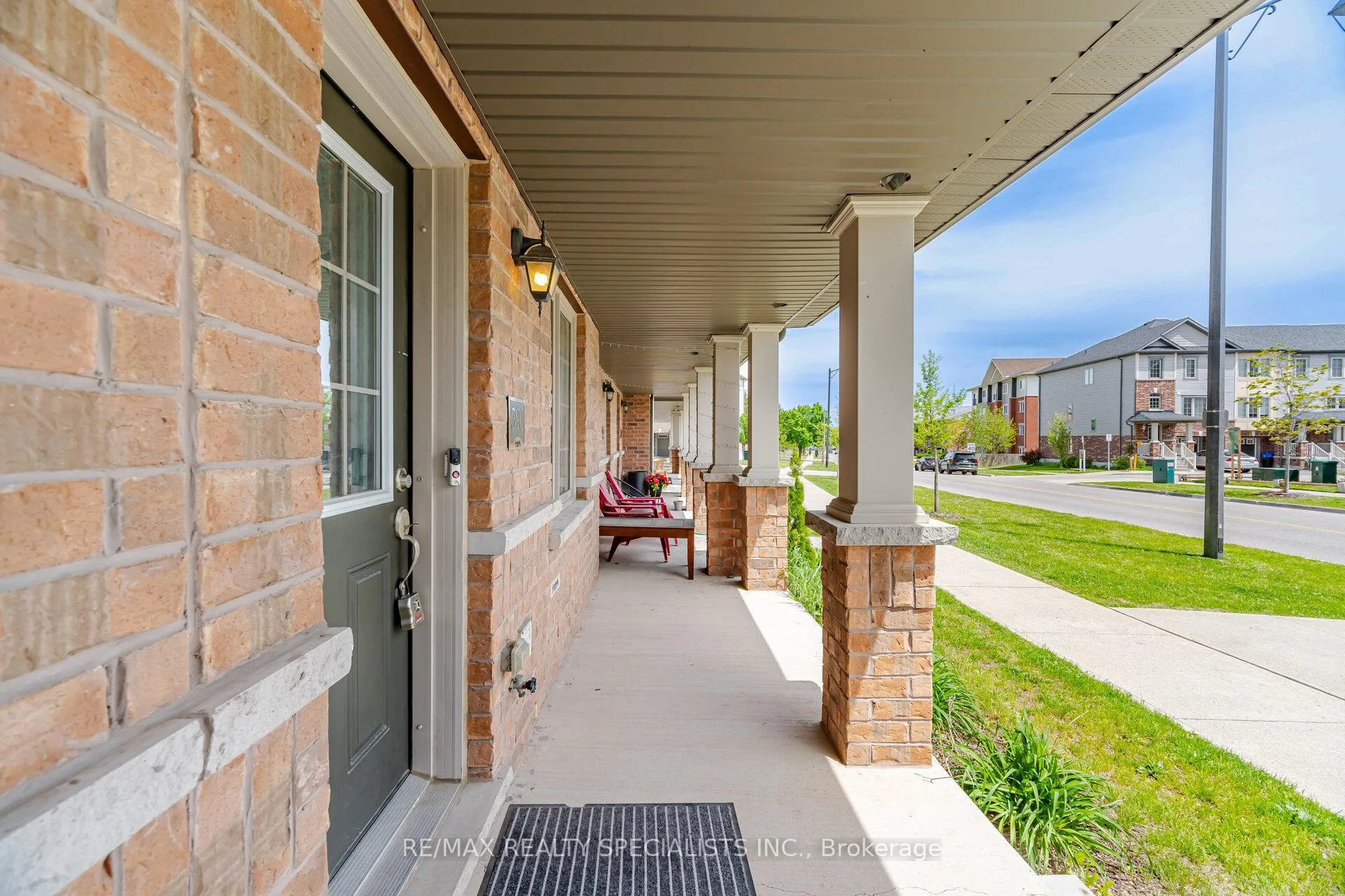 Photo 4 of 390 Linden Drive, Cambridge, Preston Heights — HOMEH