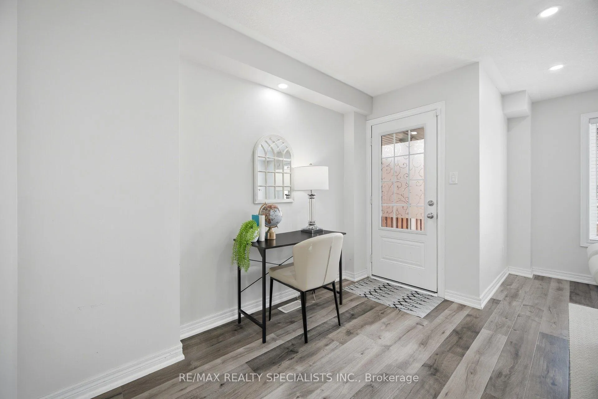 Photo 20 of 390 Linden Drive, Cambridge, Preston Heights — HOMEH