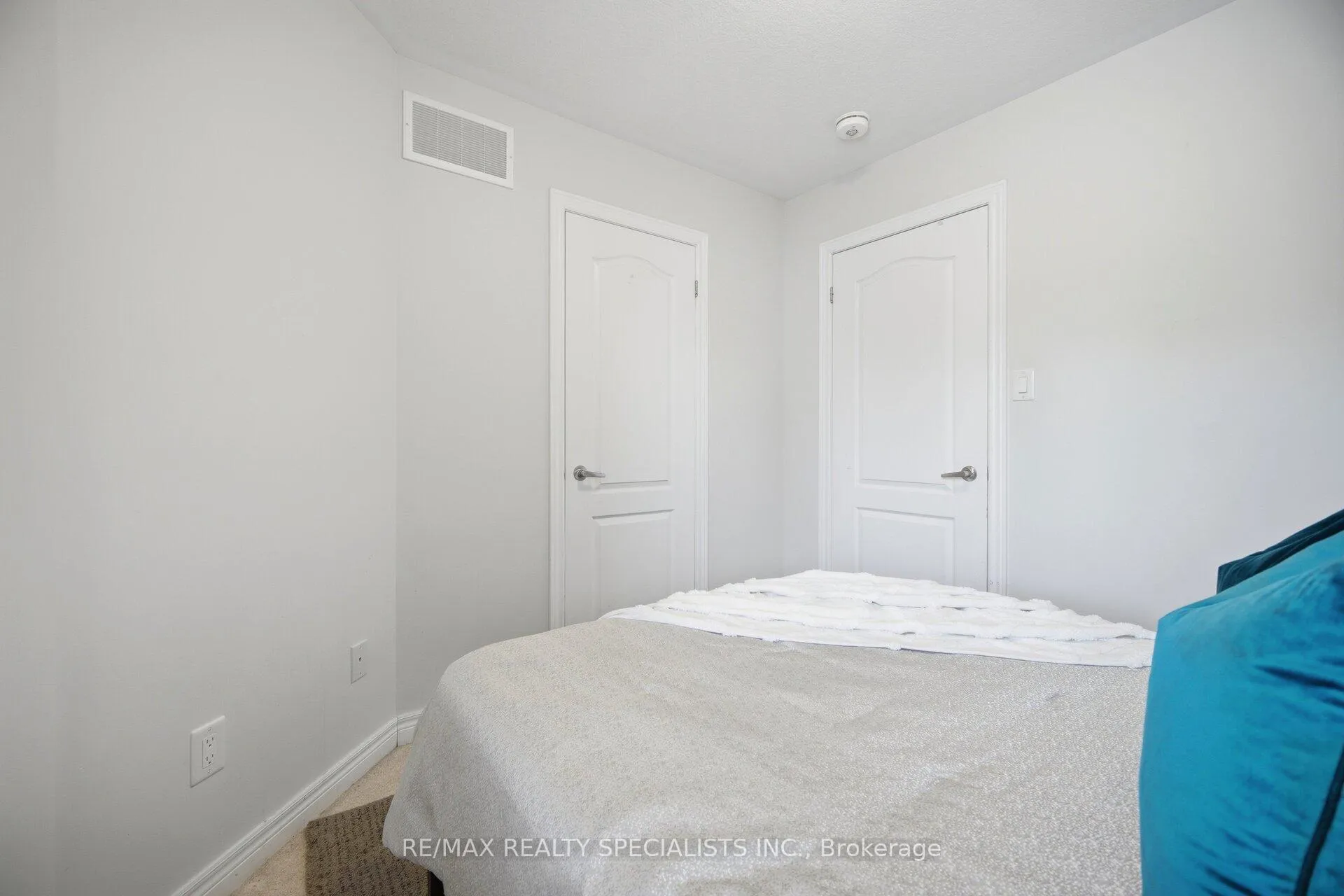 Photo 35 of 390 Linden Drive, Cambridge, Preston Heights — HOMEH