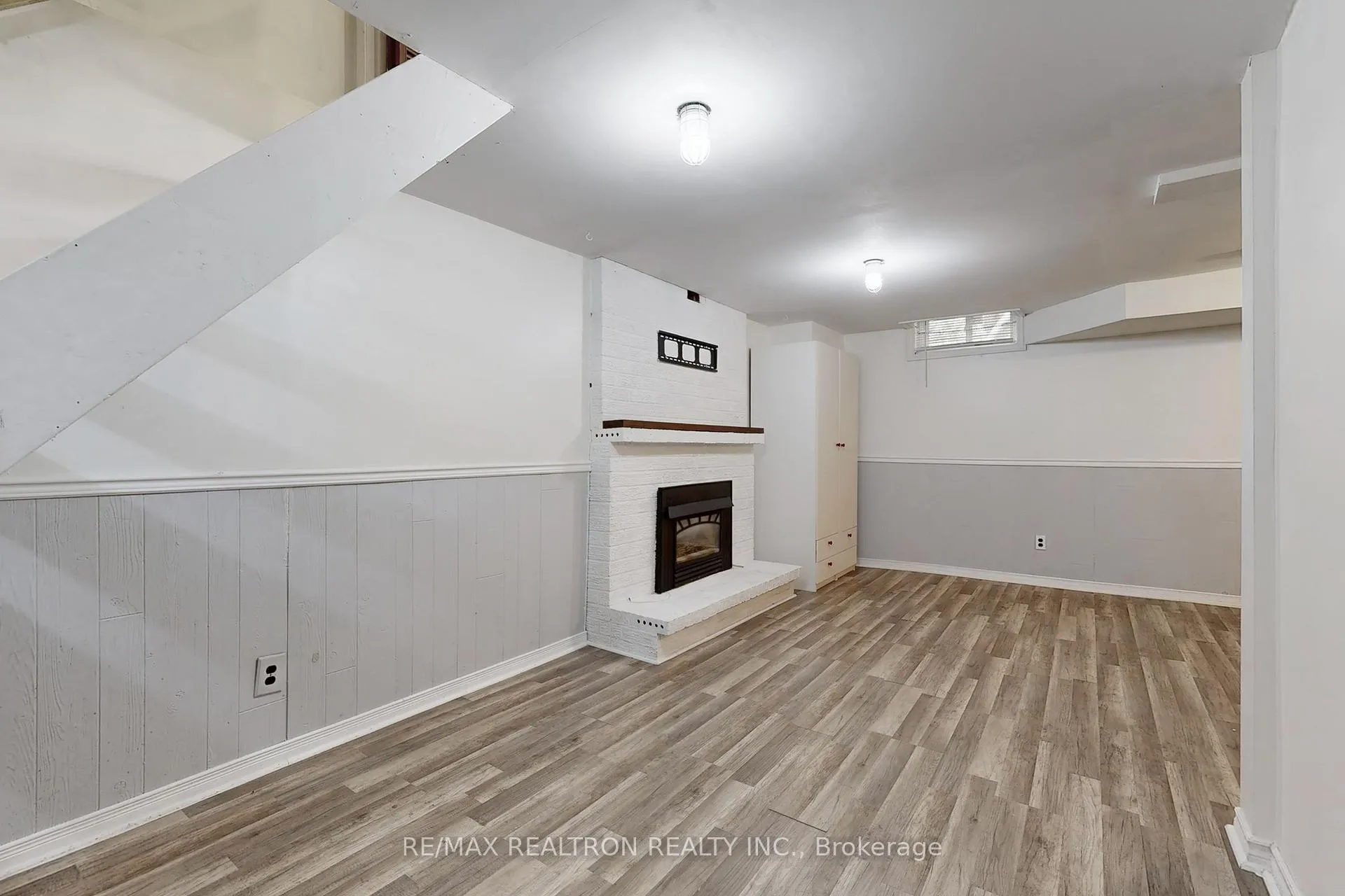 Photo 35 of 74 Trothen Circle, Markham, Markham Village — HOMEH