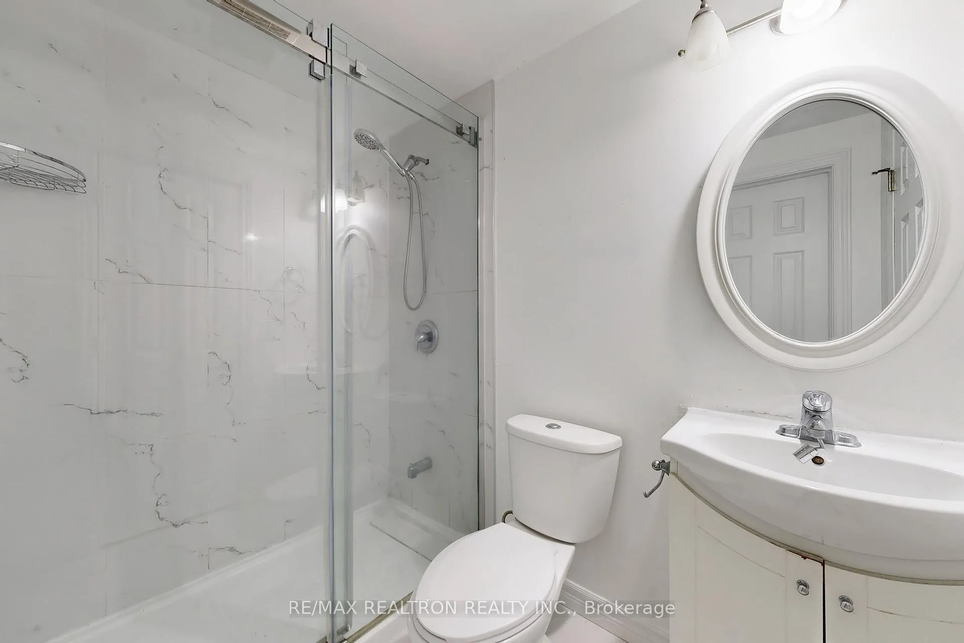 Photo 40 of 74 Trothen Circle, Markham, Markham Village — HOMEH