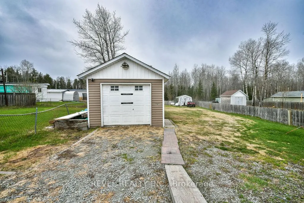 Photo 26 of 4 Notre Dame, Timmins, MTJ - Mountjoy Rural — HOMEH