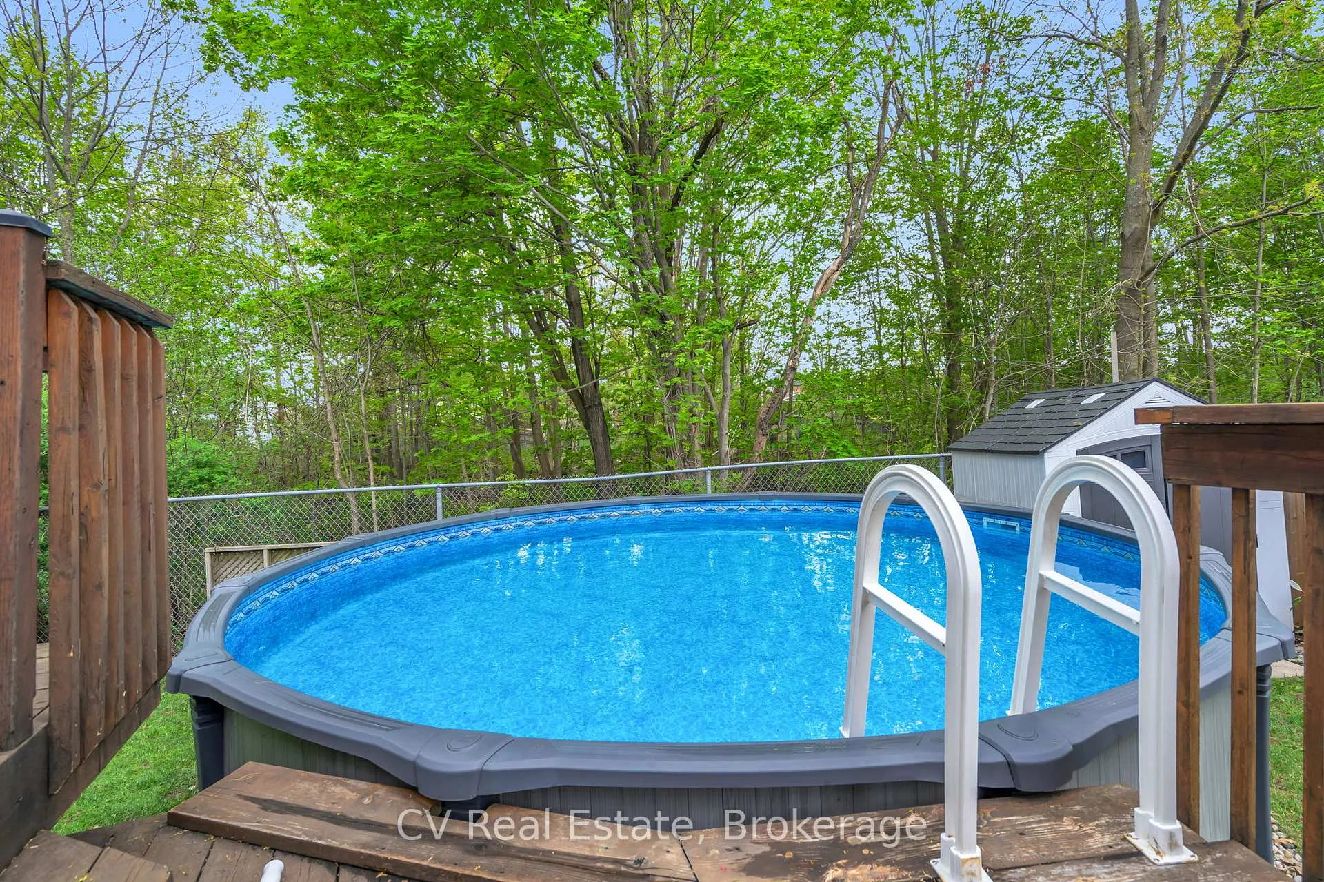 Photo 5 of 5 McCutcheon Court, Barrie, Northwest — HOMEH