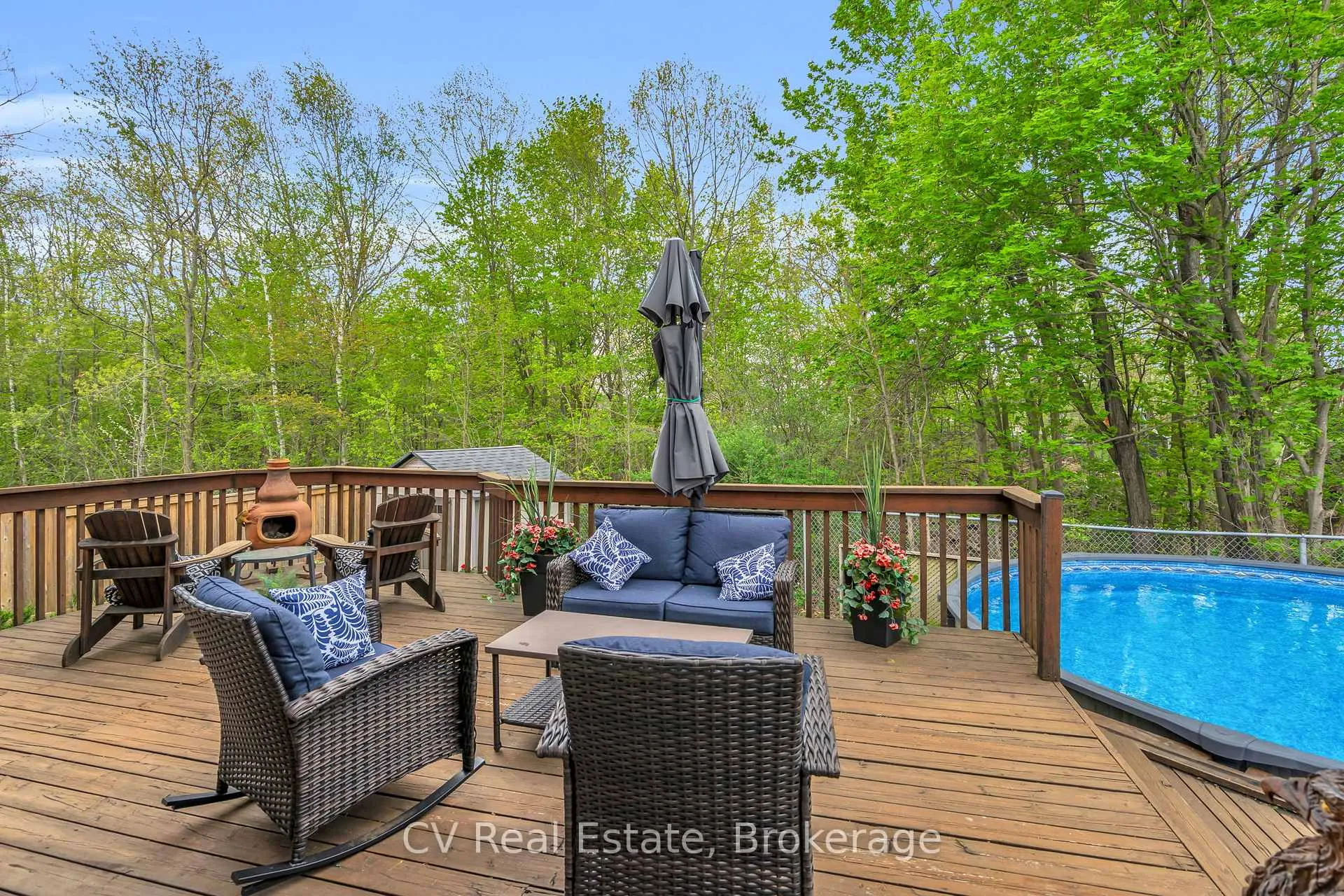 Photo 7 of 5 McCutcheon Court, Barrie, Northwest — HOMEH