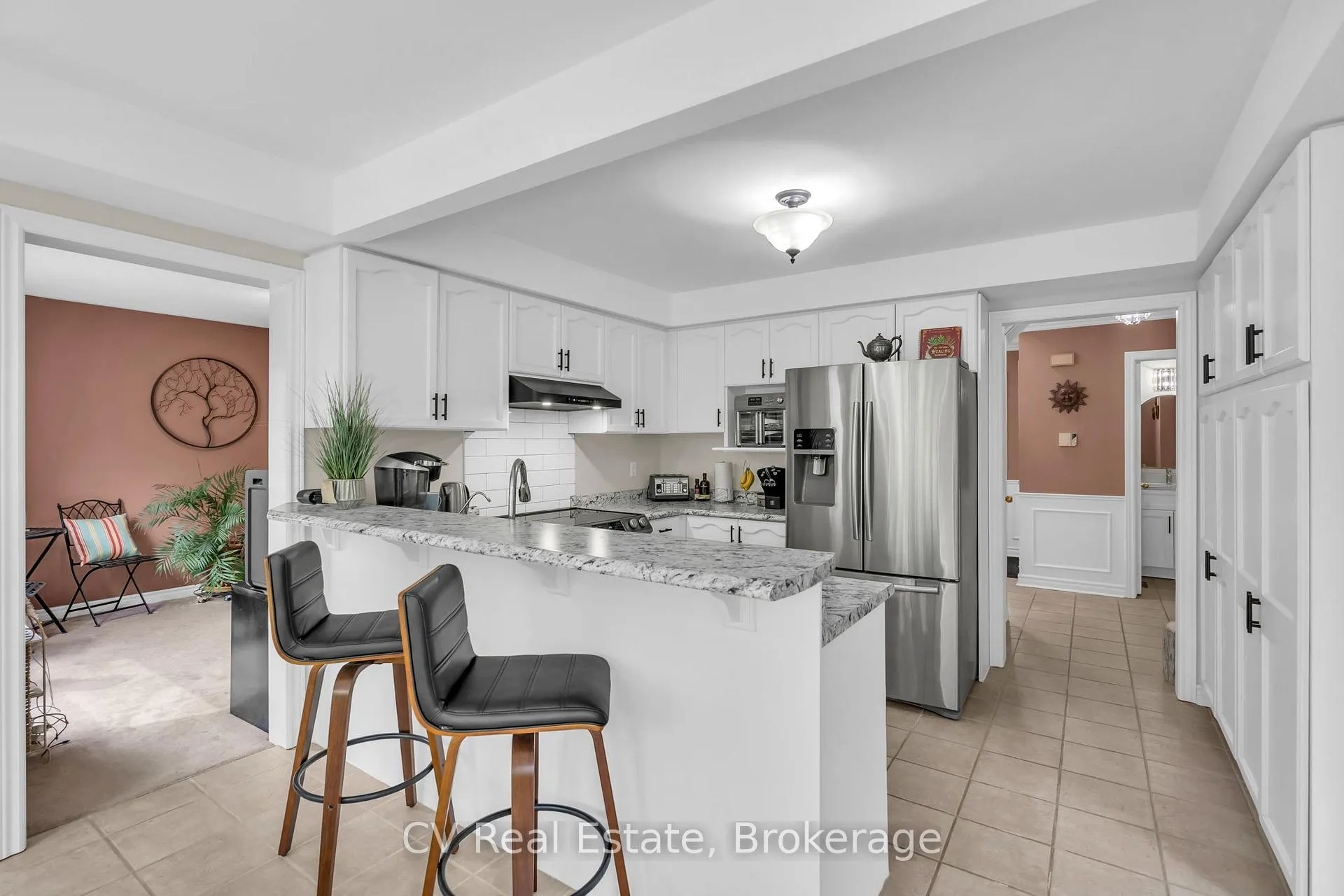 Photo 13 of 5 McCutcheon Court, Barrie, Northwest — HOMEH