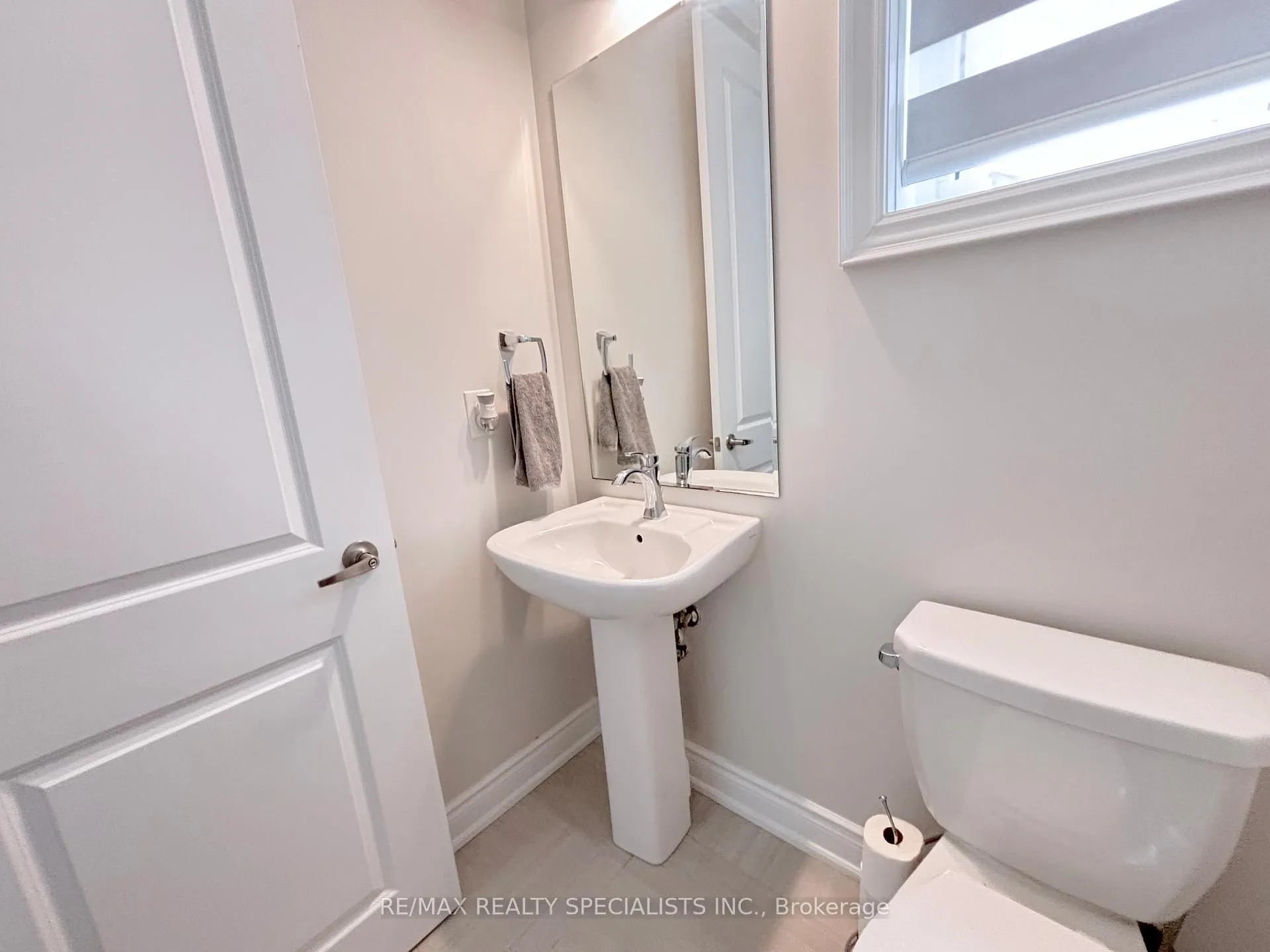 Photo 3 of 124 Edgar Bonner Avenue, Guelph/Eramosa, Rockwood — HOMEH
