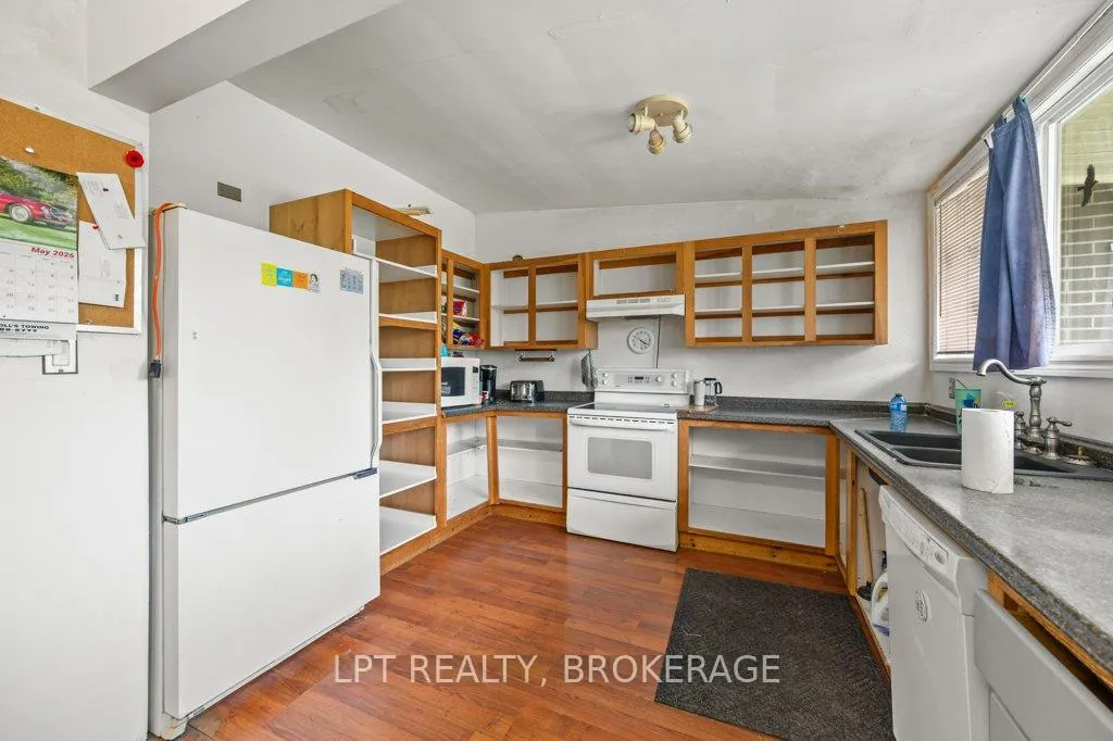 Photo 12 of 3 Holland Crescent, Kingston, Central City West — HOMEH