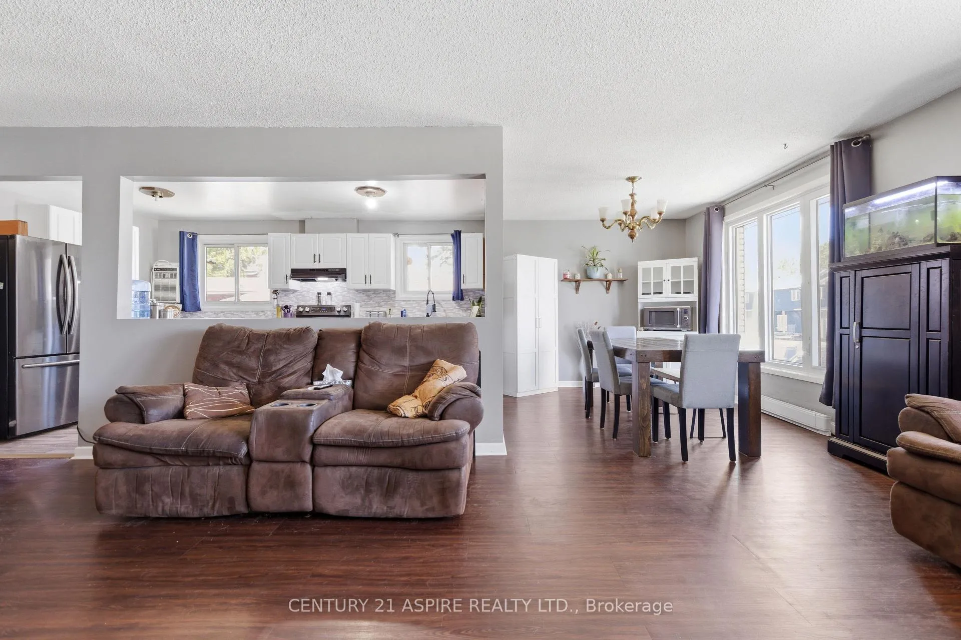 Photo 11 of 93 Frontenac Crescent, Deep River — HOMEH