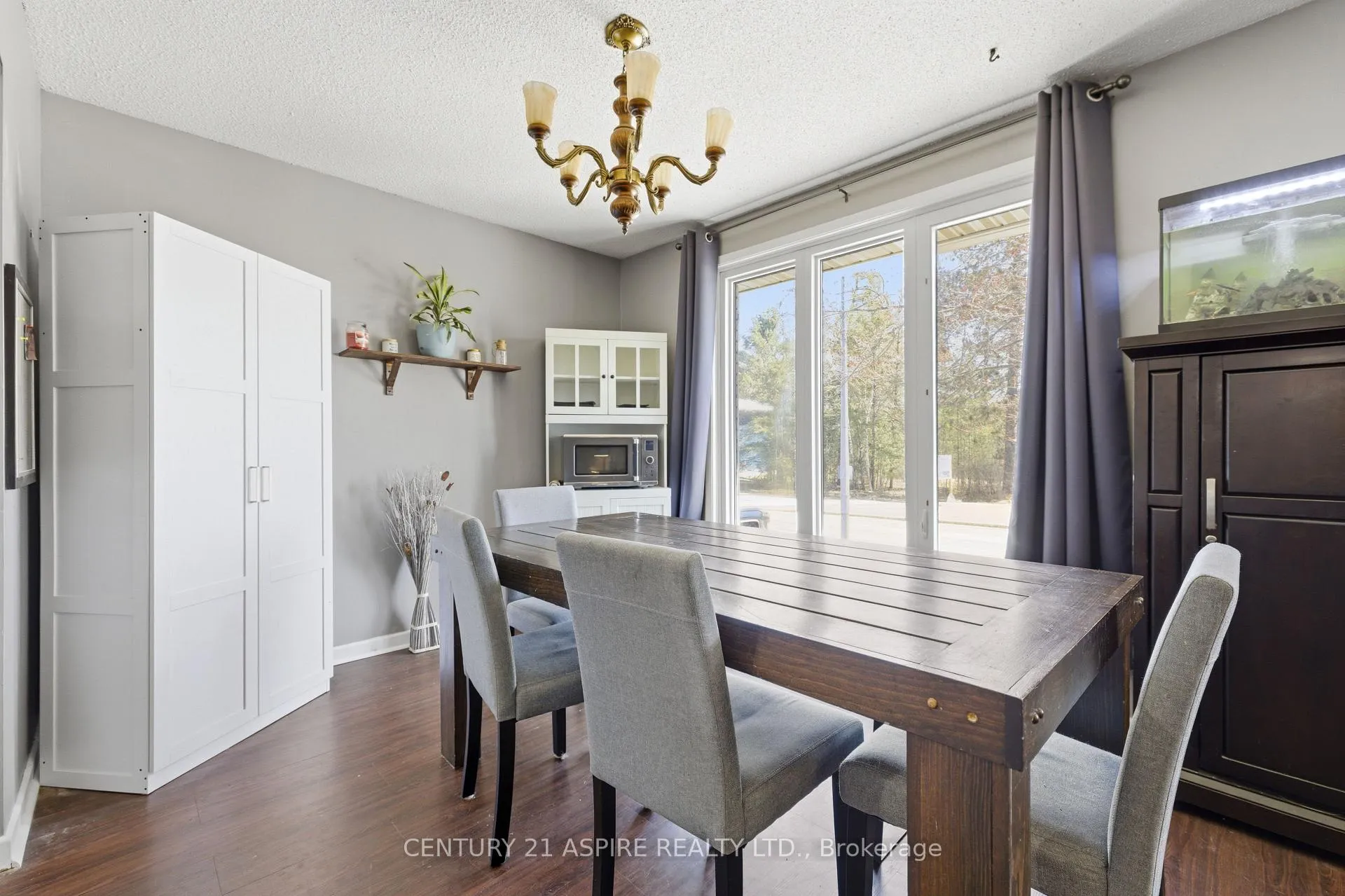 Photo 13 of 93 Frontenac Crescent, Deep River — HOMEH
