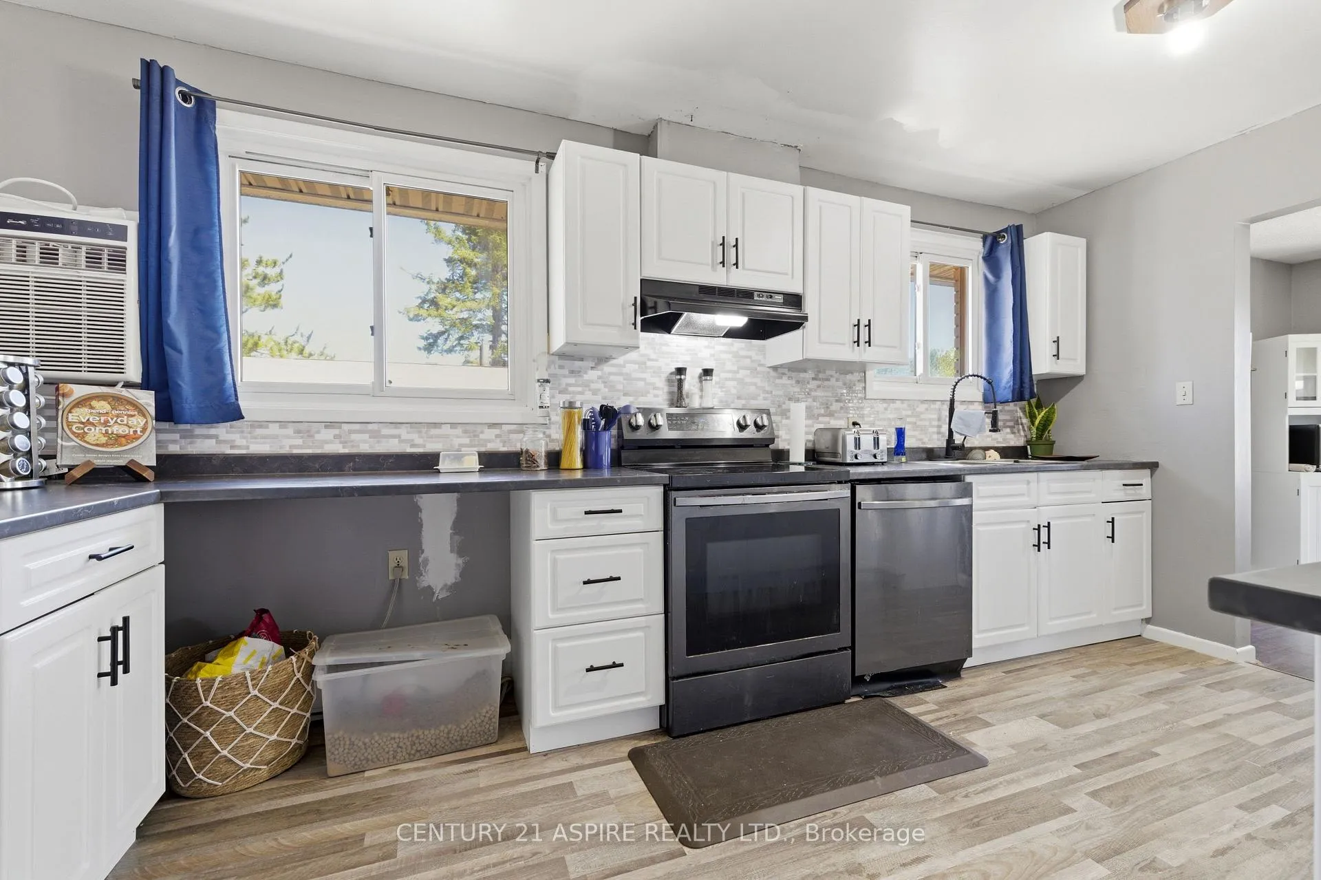 Photo 16 of 93 Frontenac Crescent, Deep River — HOMEH