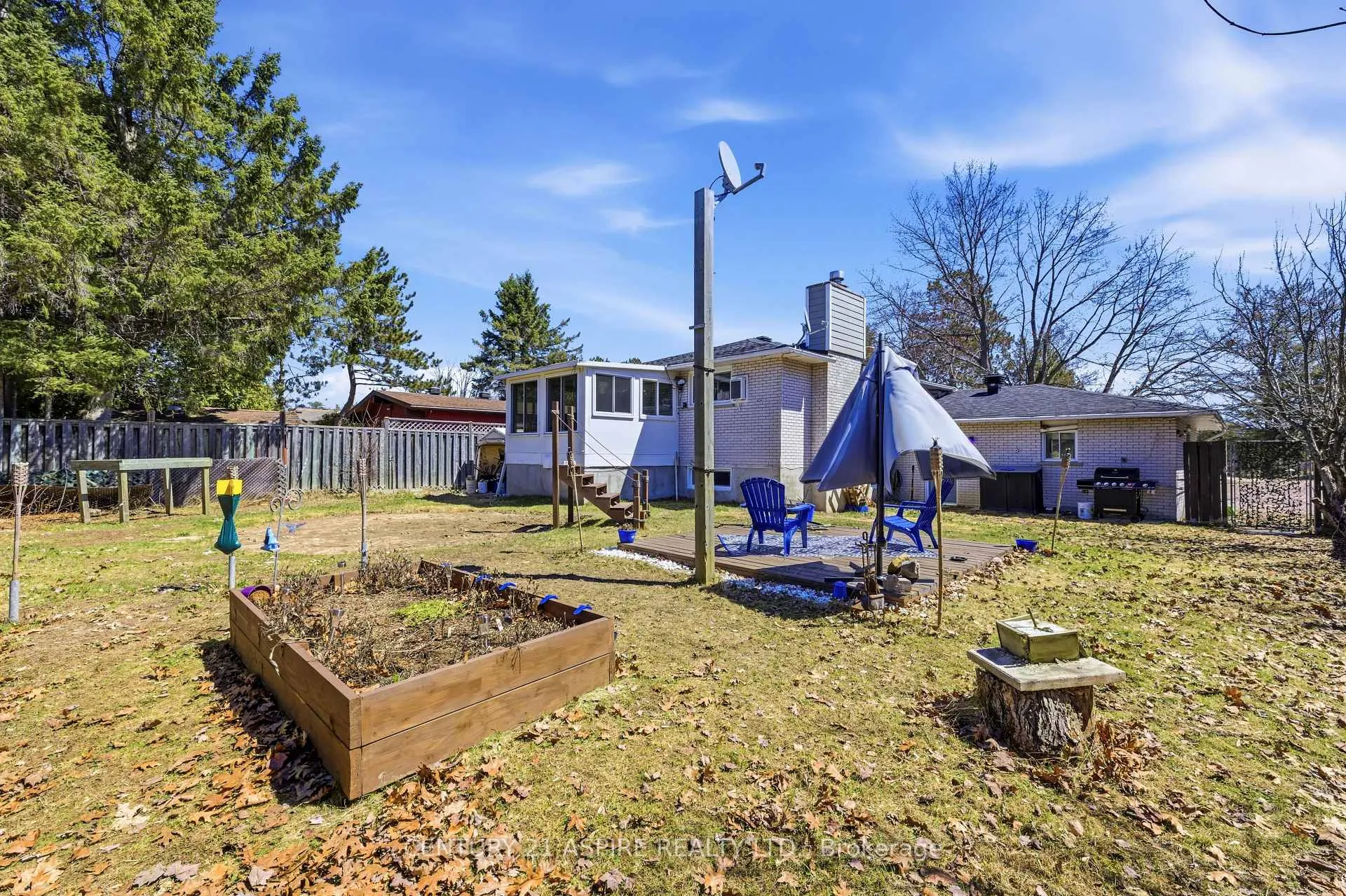 Photo 36 of 93 Frontenac Crescent, Deep River — HOMEH