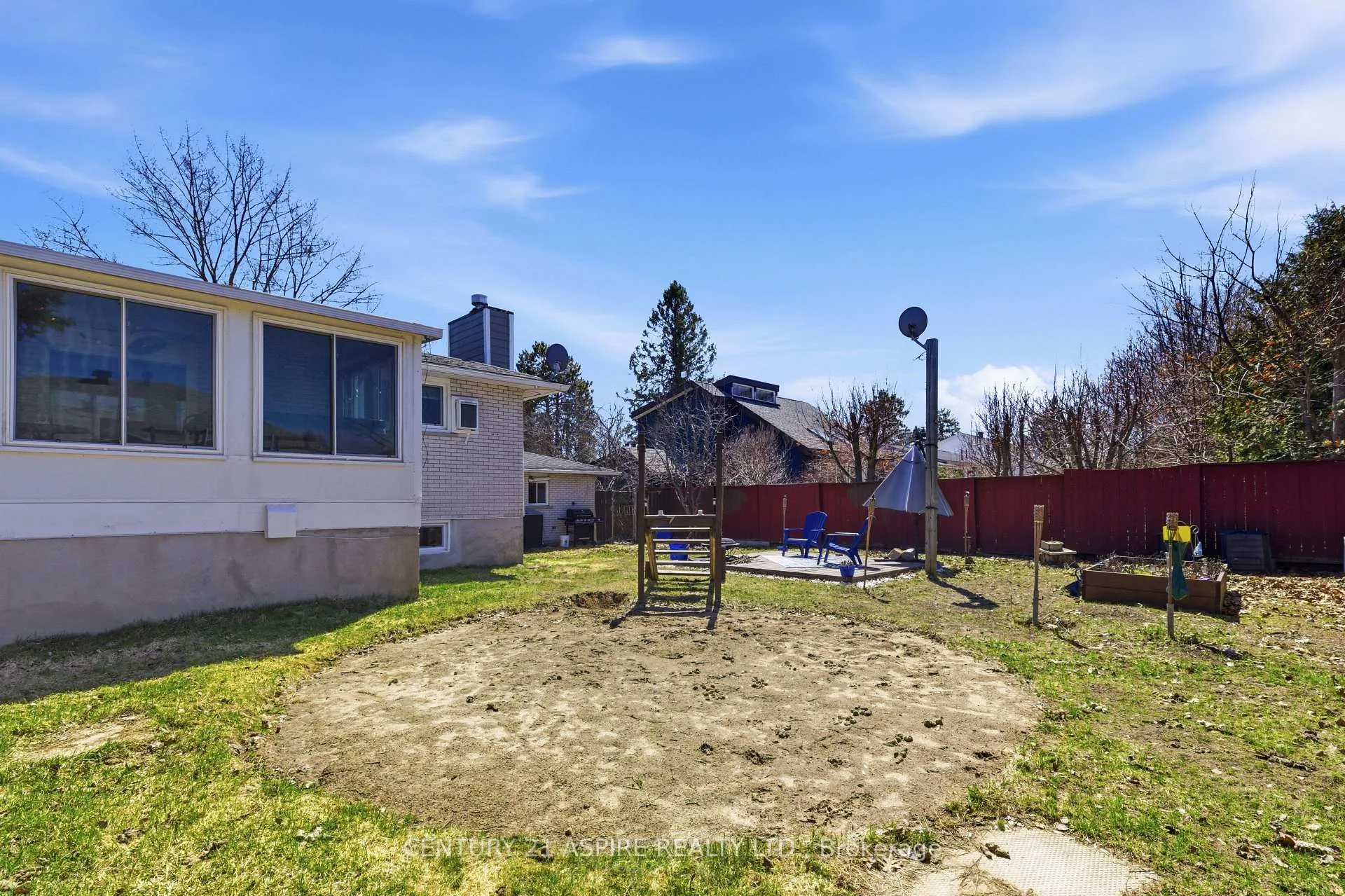 Photo 37 of 93 Frontenac Crescent, Deep River — HOMEH