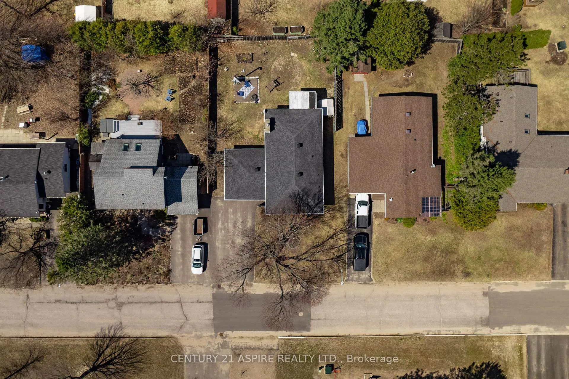 Photo 41 of 93 Frontenac Crescent, Deep River — HOMEH