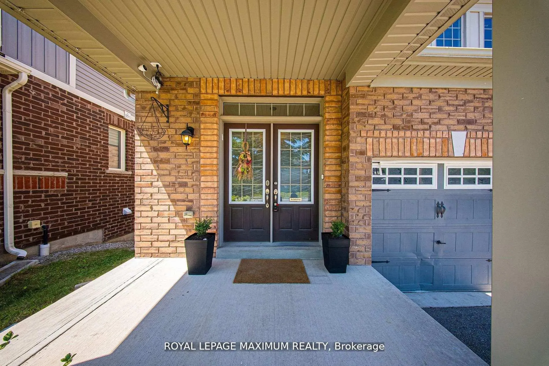 Photo 3 of 80 Cauthers Crescent, New Tecumseth, Alliston — HOMEH