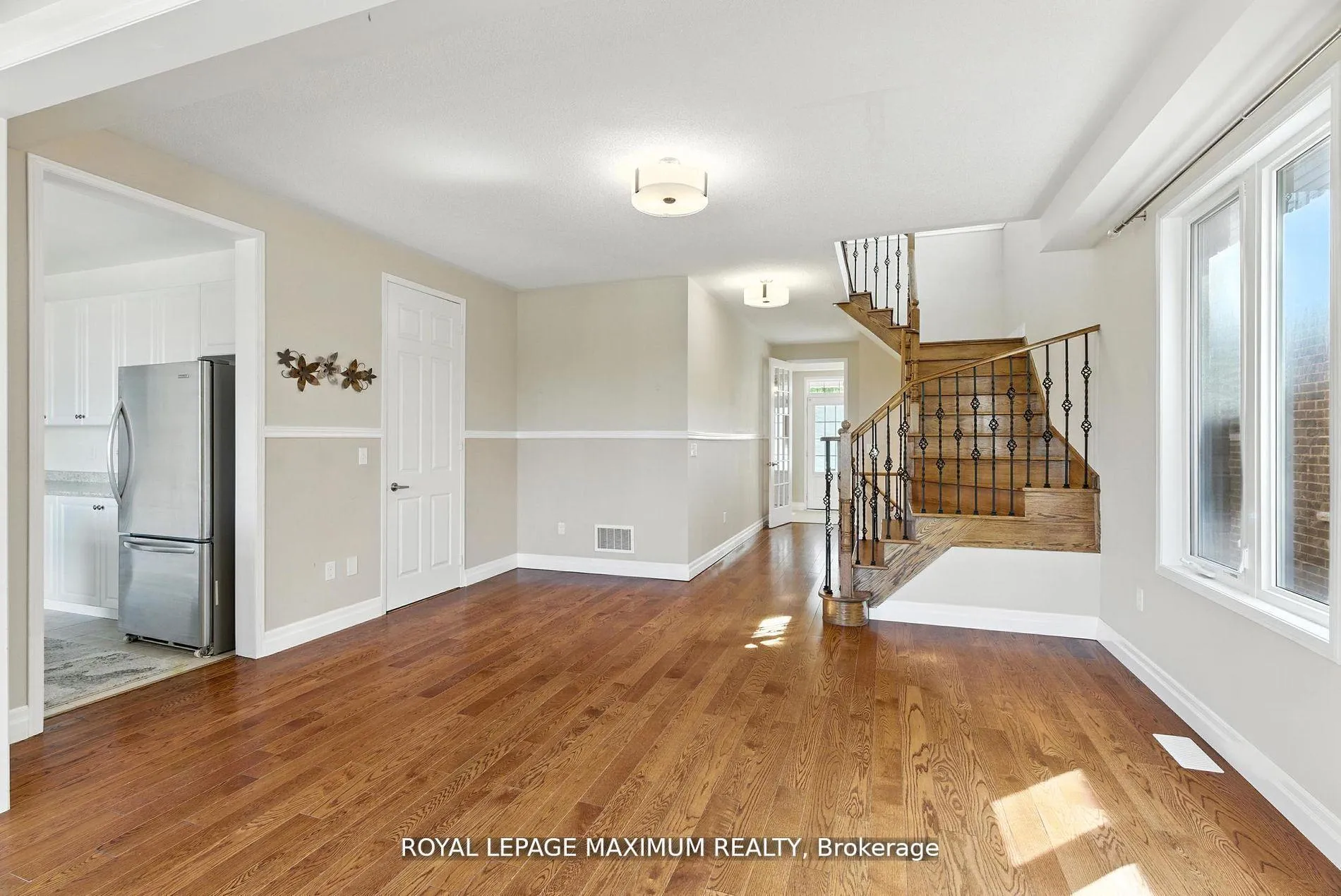Photo 9 of 80 Cauthers Crescent, New Tecumseth, Alliston — HOMEH