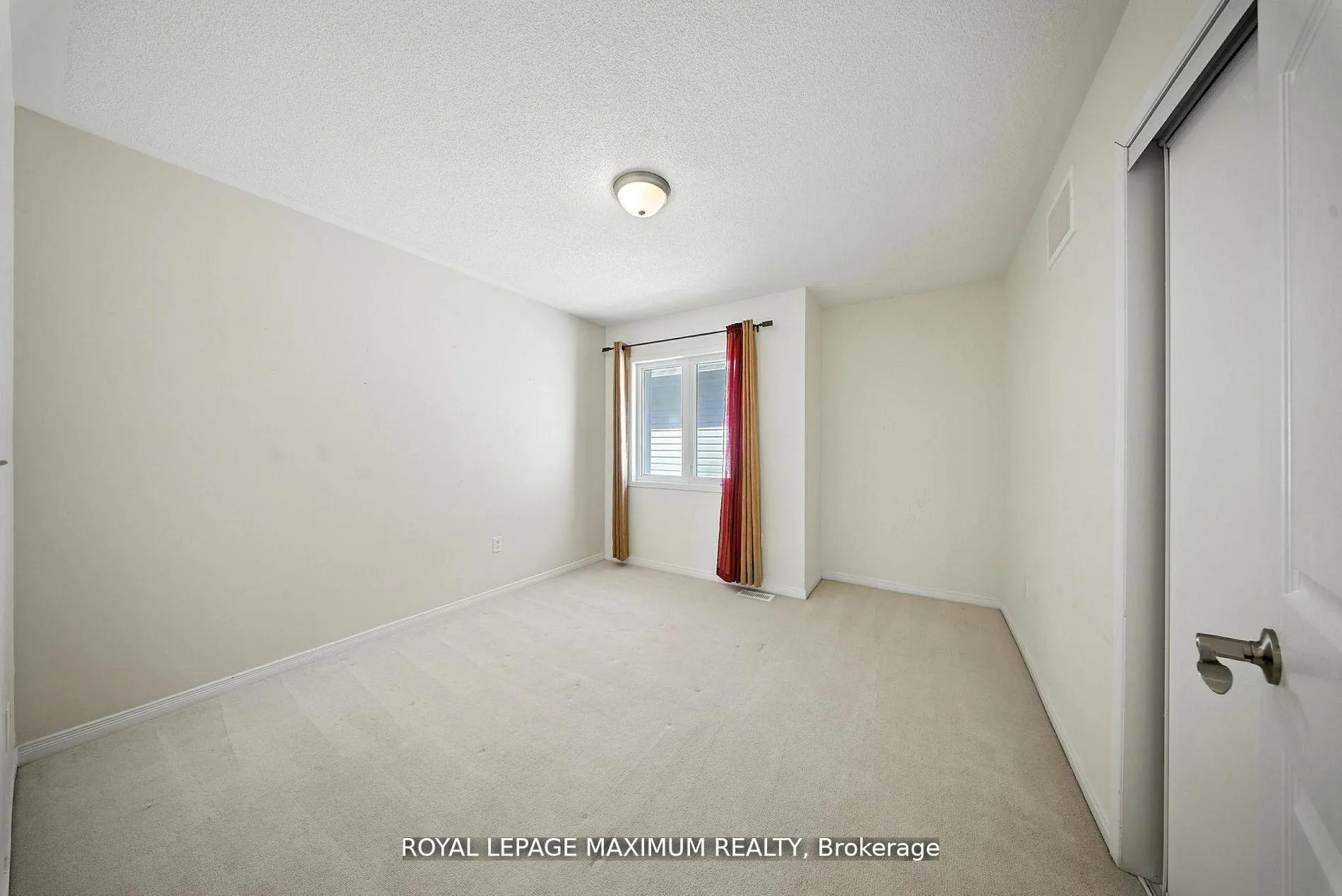 Photo 22 of 80 Cauthers Crescent, New Tecumseth, Alliston — HOMEH