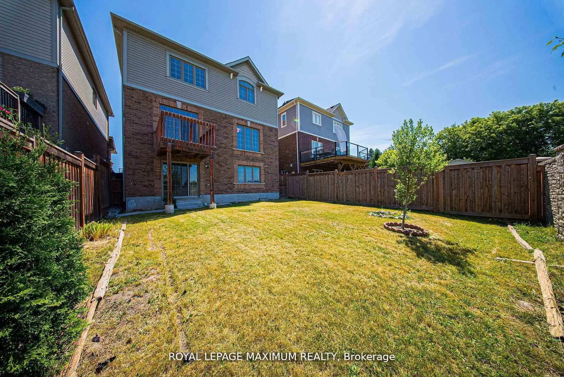Photo 33 of 80 Cauthers Crescent, New Tecumseth, Alliston — HOMEH