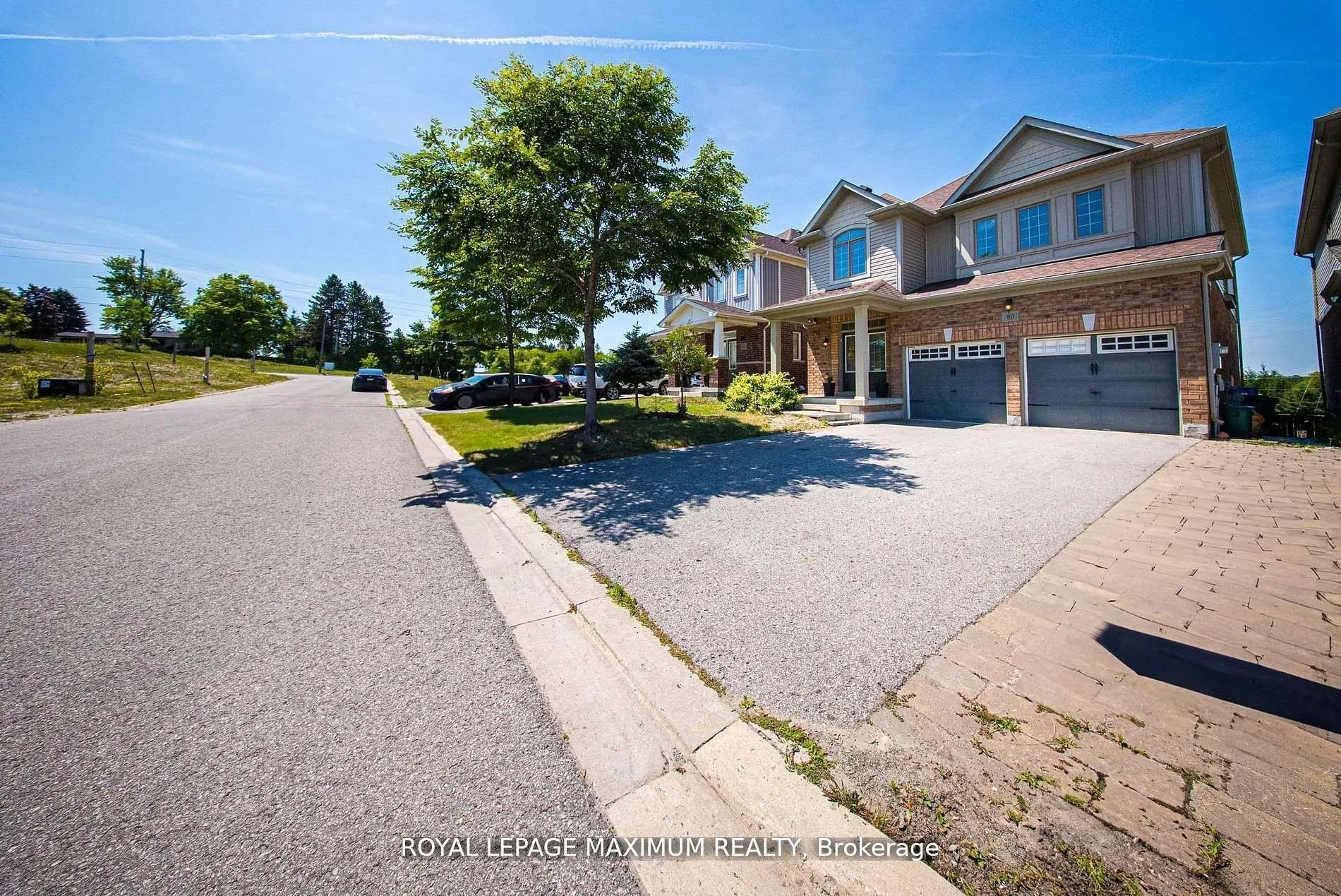 Photo 36 of 80 Cauthers Crescent, New Tecumseth, Alliston — HOMEH