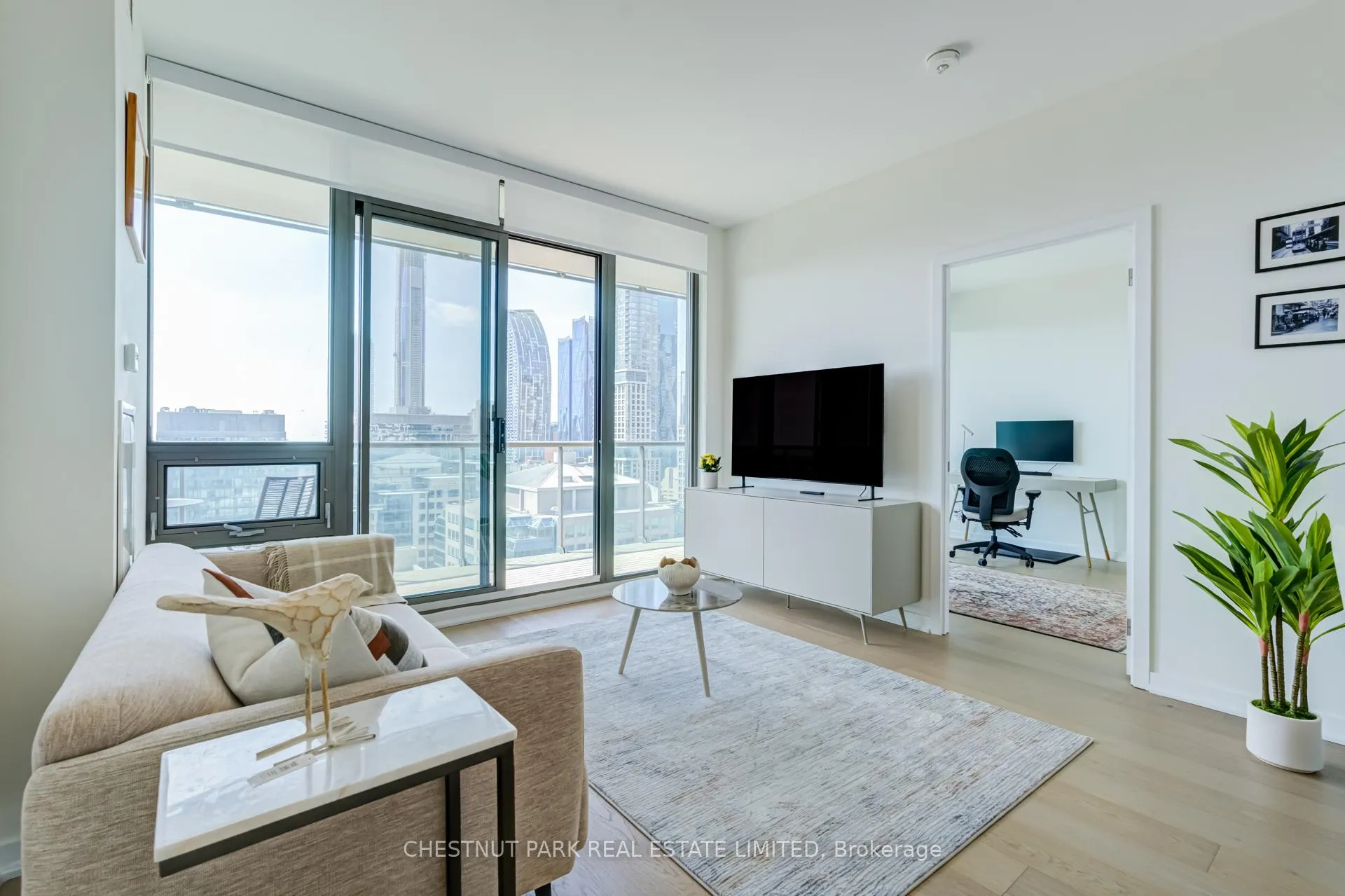Photo 6 of Unit 2509, 33 Lombard Street, Toronto, Church-Yonge Corridor — HOMEH