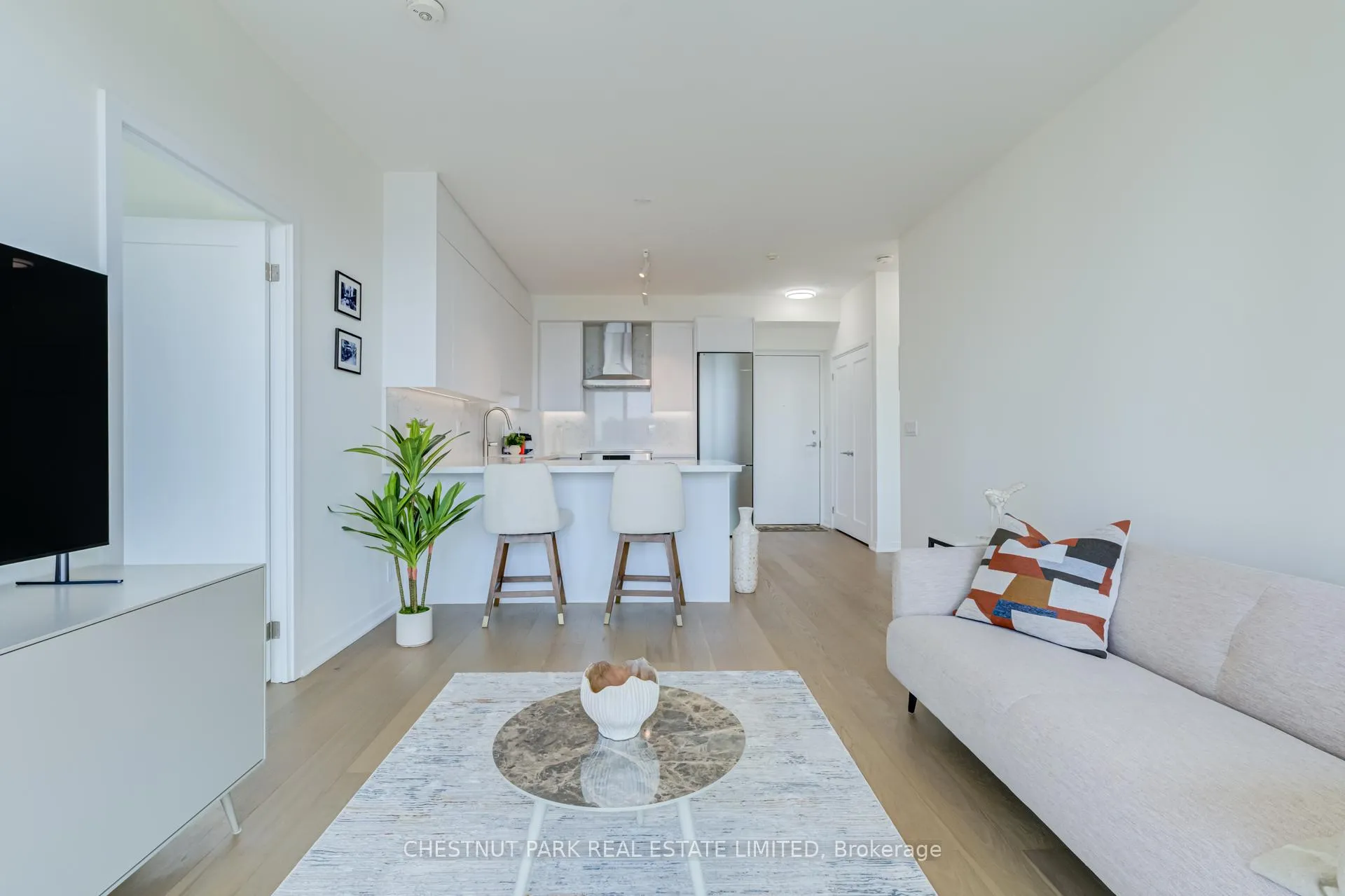 Photo 8 of Unit 2509, 33 Lombard Street, Toronto, Church-Yonge Corridor — HOMEH