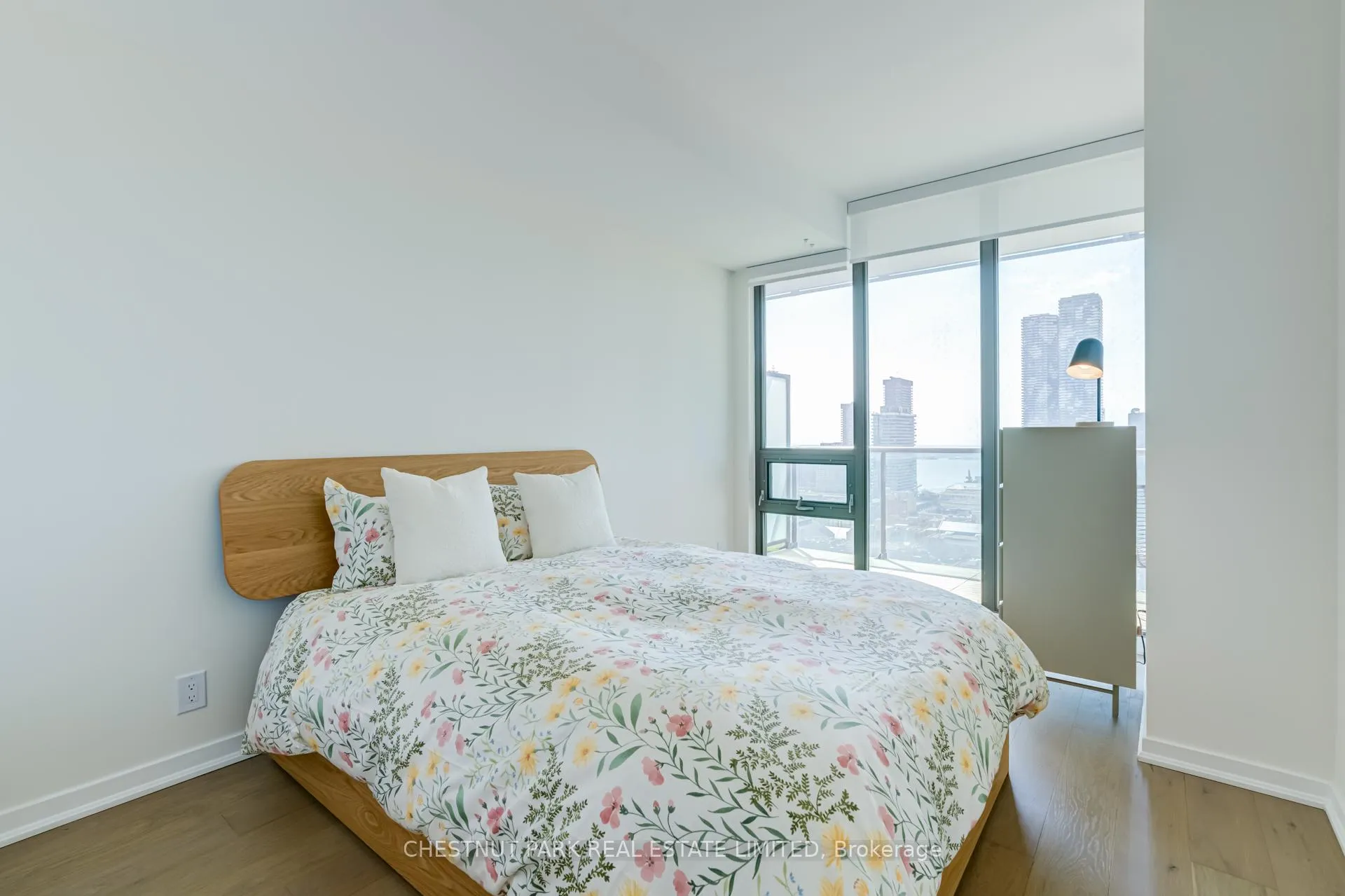 Photo 10 of Unit 2509, 33 Lombard Street, Toronto, Church-Yonge Corridor — HOMEH