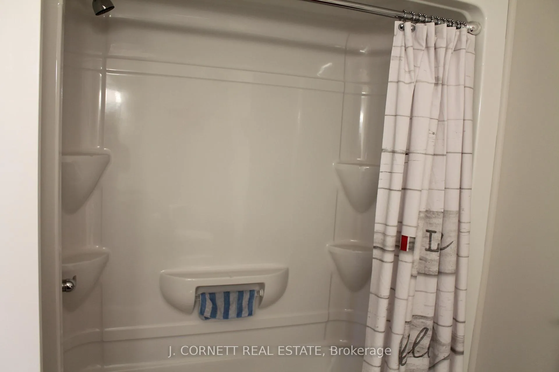 Photo 12 of 2140 Burke Avenue E, Cornwall — HOMEH