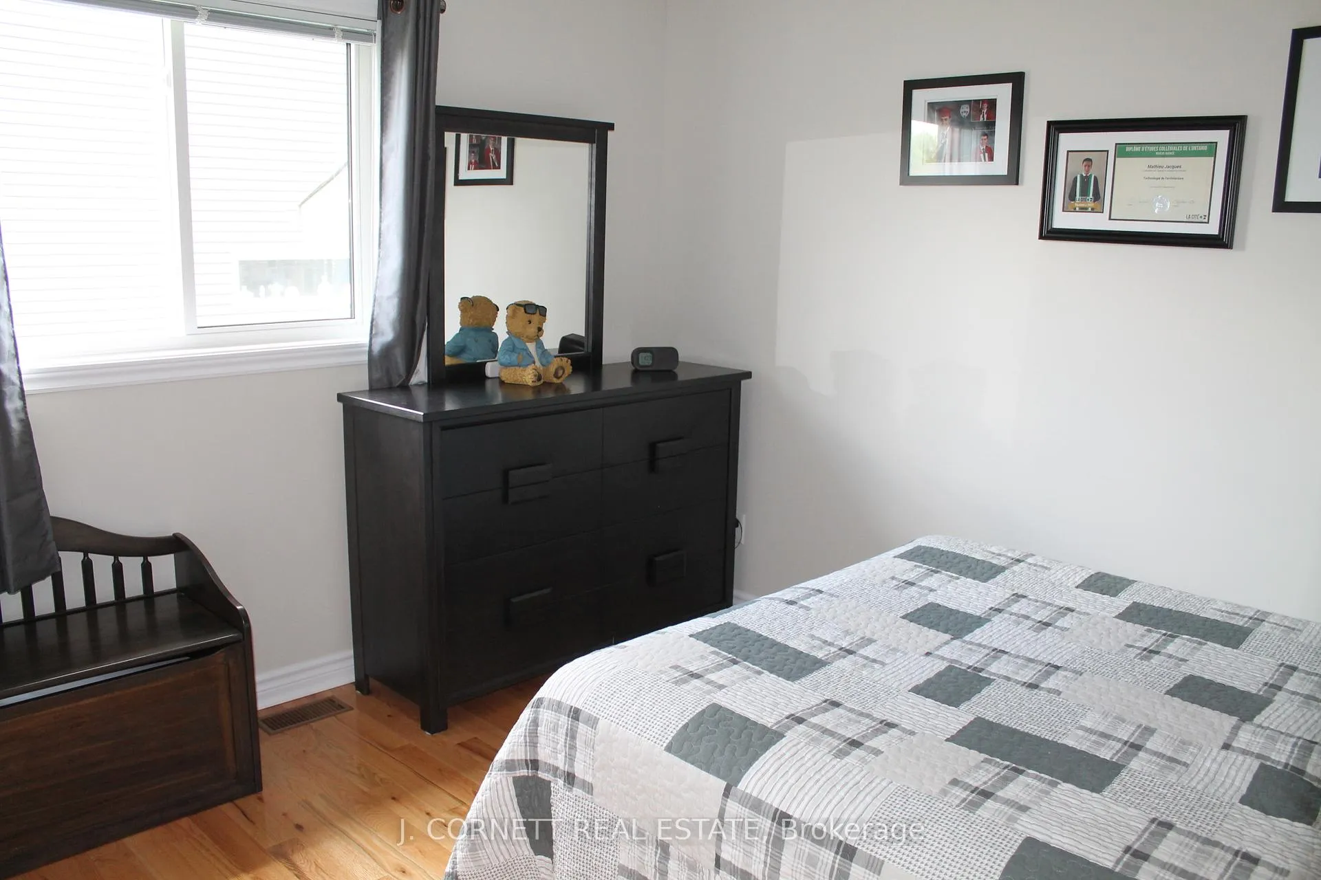 Photo 16 of 2140 Burke Avenue E, Cornwall — HOMEH
