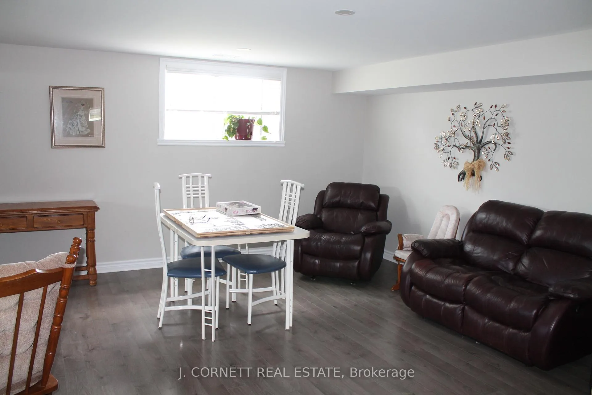 Photo 21 of 2140 Burke Avenue E, Cornwall — HOMEH