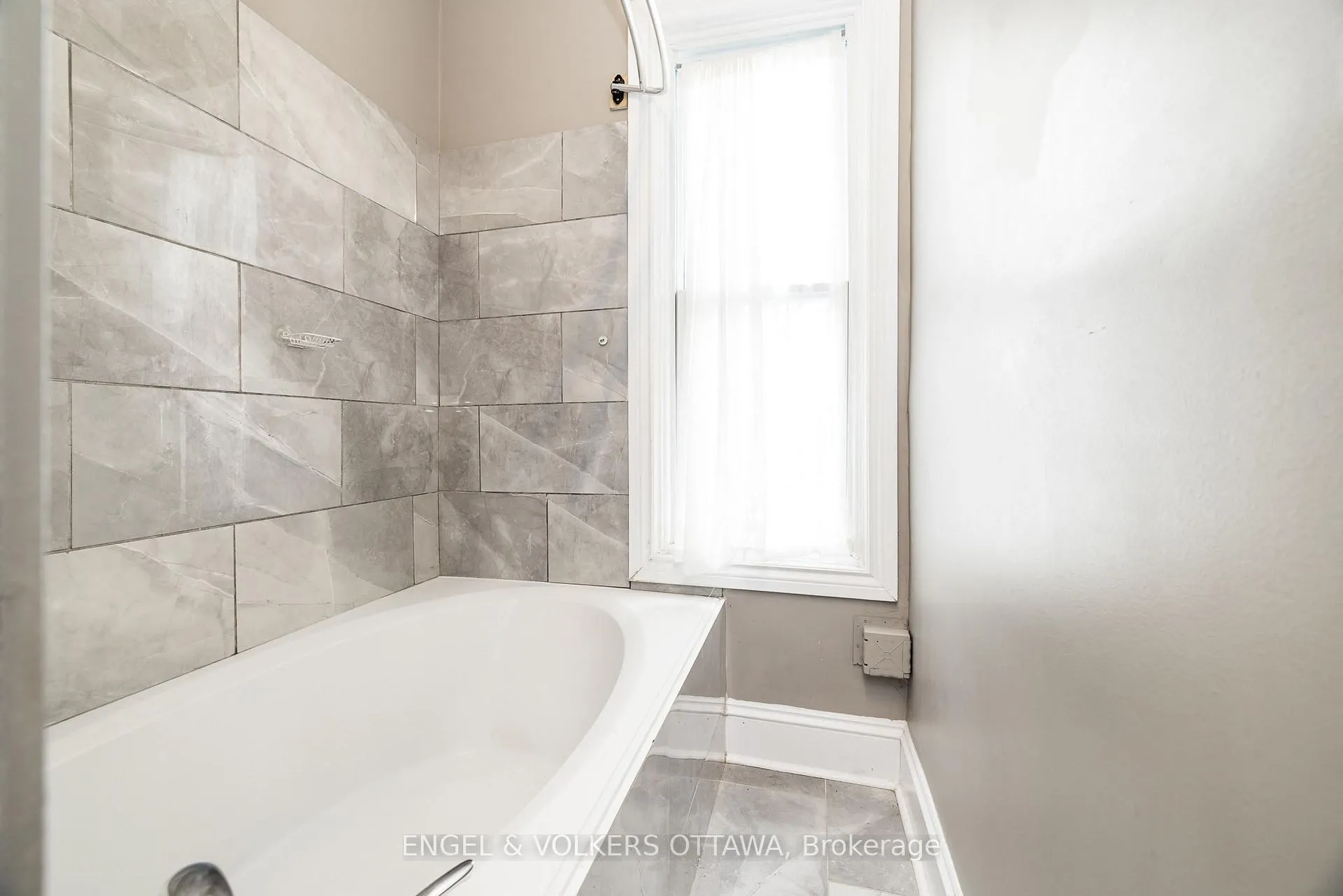 Photo 11 of 84 Second Avenue, Ottawa, Glebe — HOMEH