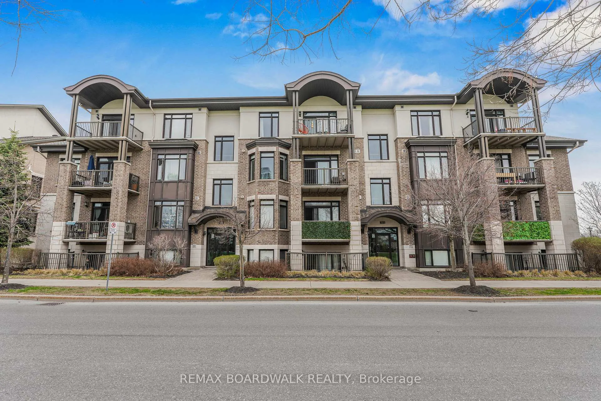Photo 2 of Unit 203, 705 Beauparc Private, Ottawa, Cyrville — HOMEH