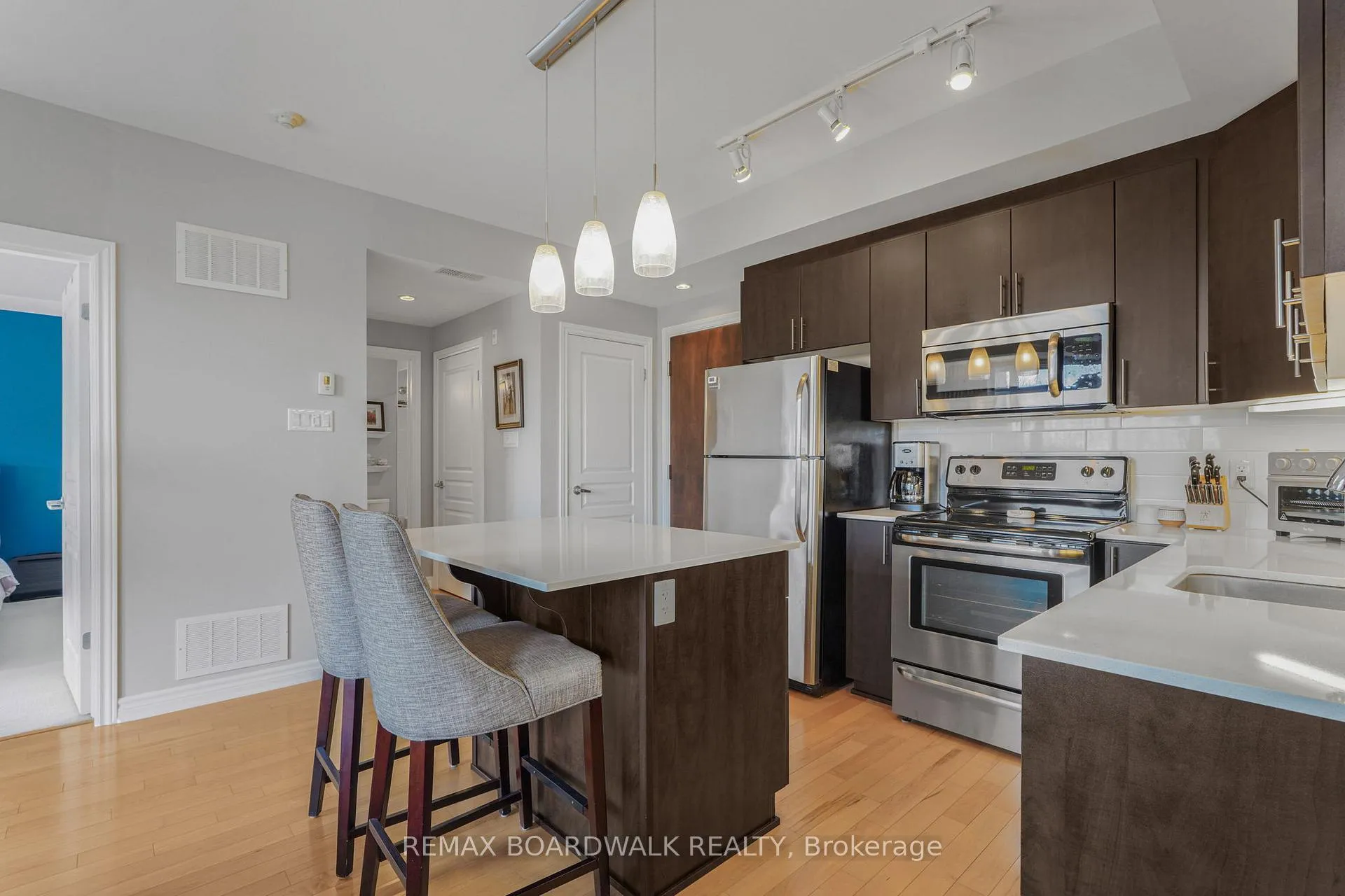 Photo 8 of Unit 203, 705 Beauparc Private, Ottawa, Cyrville — HOMEH