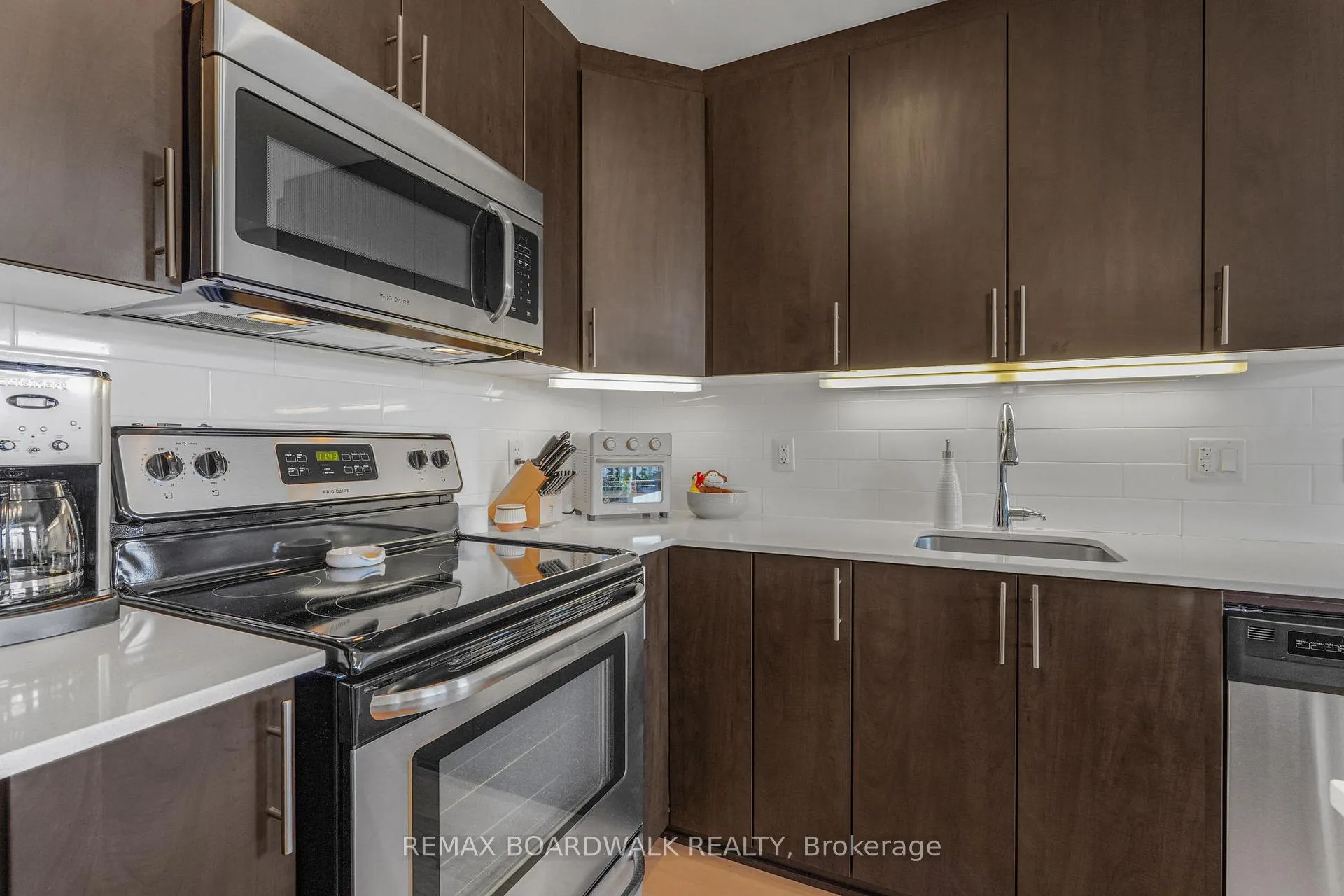 Photo 10 of Unit 203, 705 Beauparc Private, Ottawa, Cyrville — HOMEH