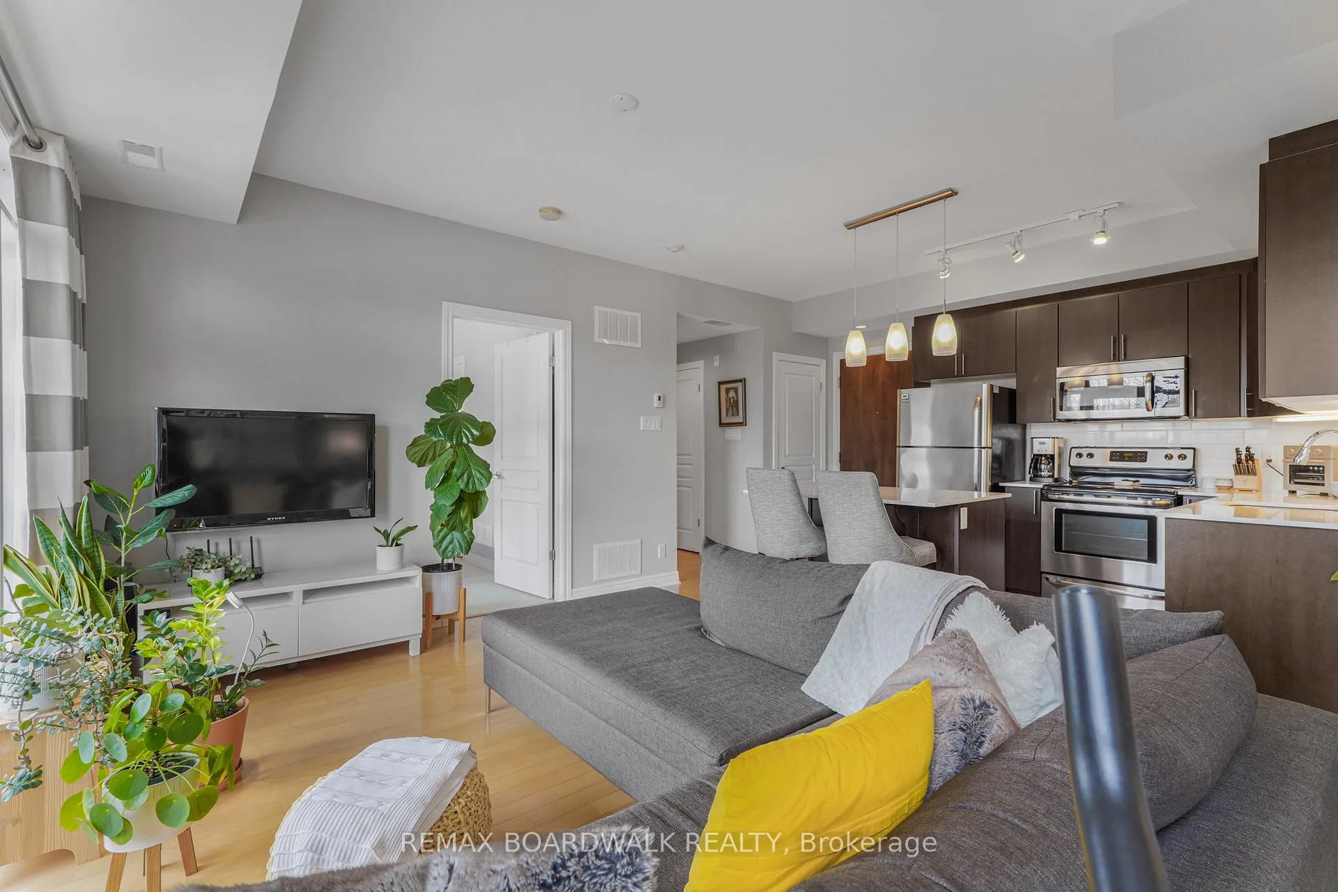 Photo 14 of Unit 203, 705 Beauparc Private, Ottawa, Cyrville — HOMEH