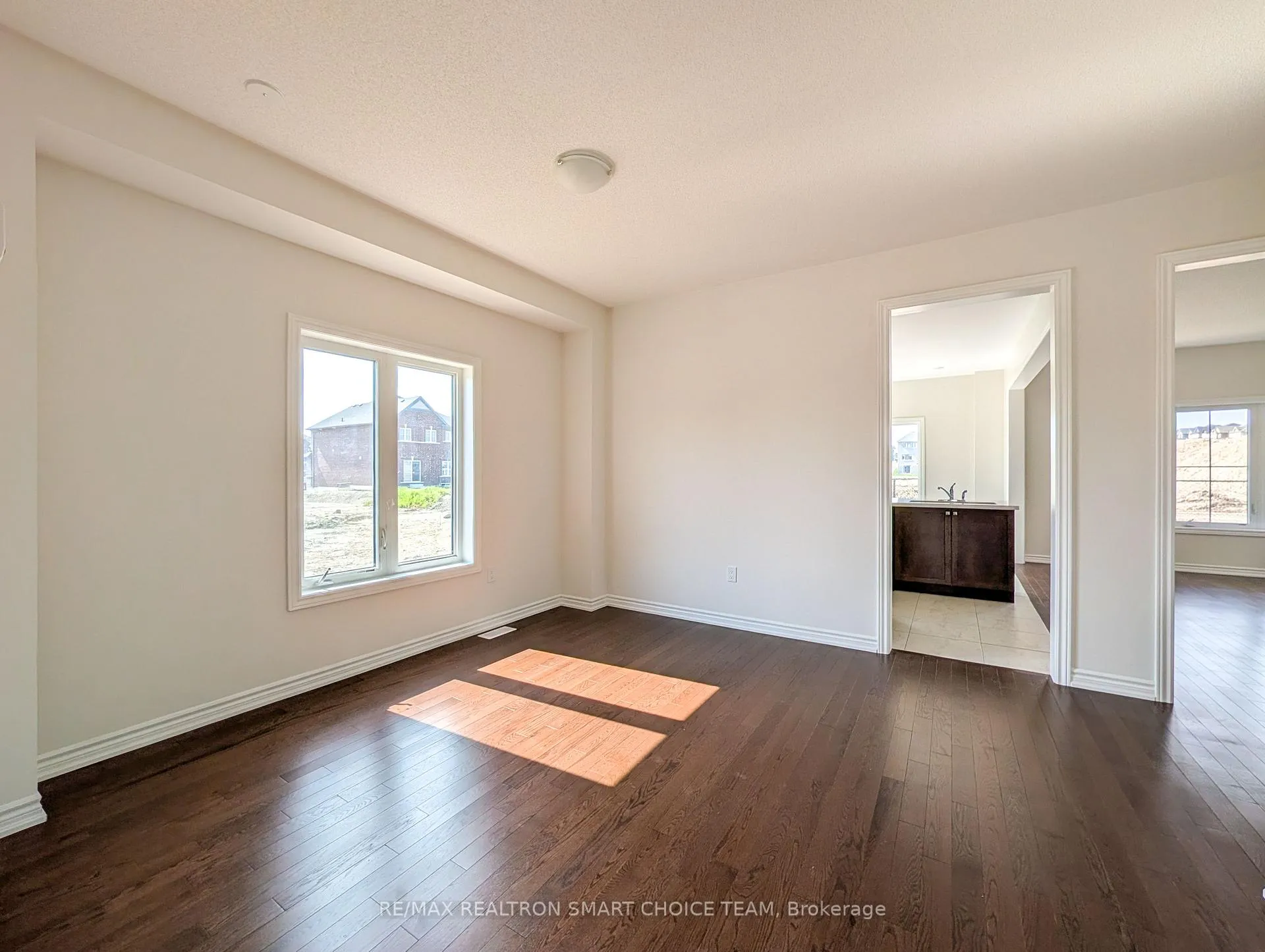 Photo 6 of 12 Fenn Crescent, New Tecumseth, Rural New Tecumseth — HOMEH