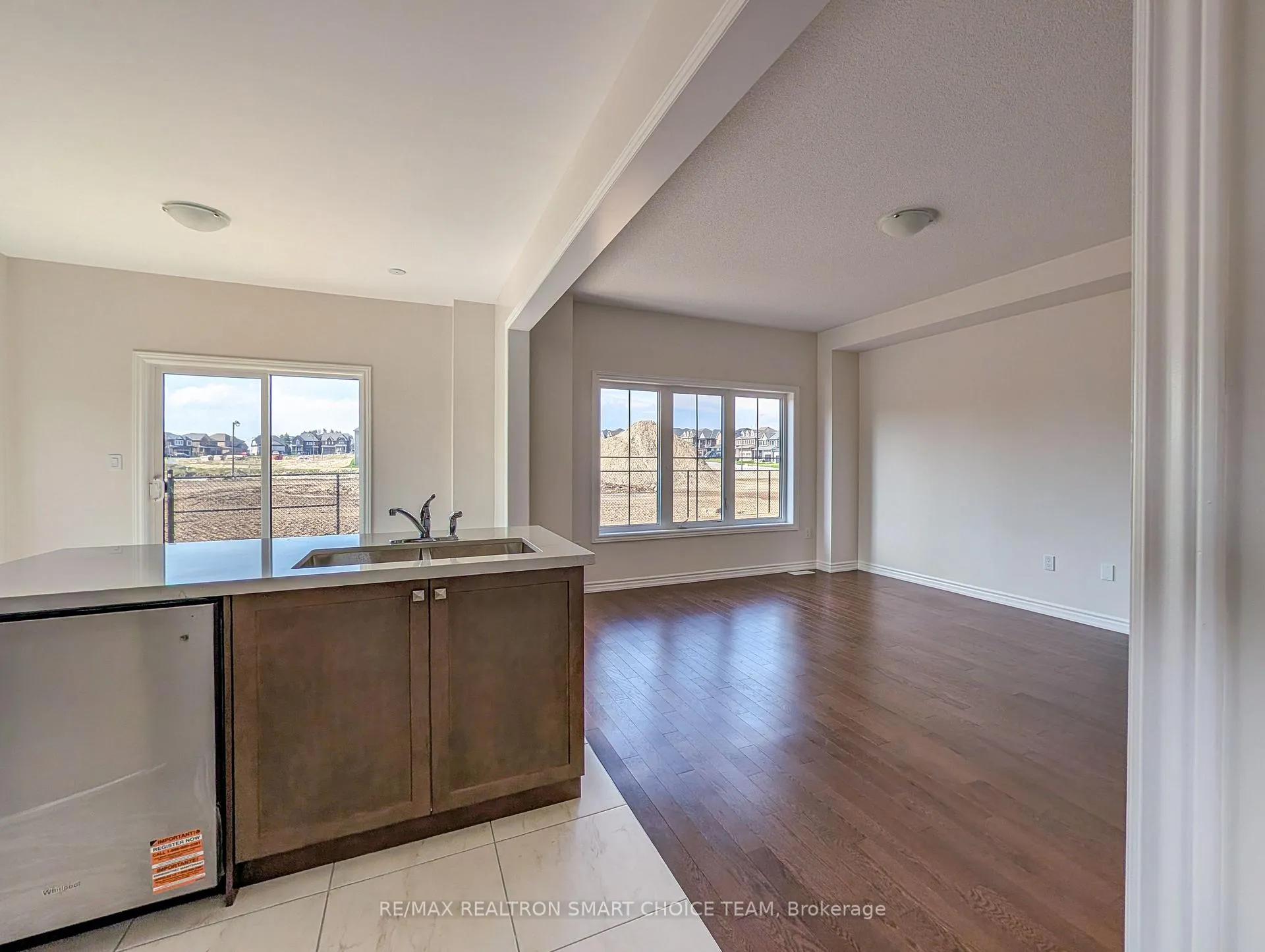 Photo 7 of 12 Fenn Crescent, New Tecumseth, Rural New Tecumseth — HOMEH