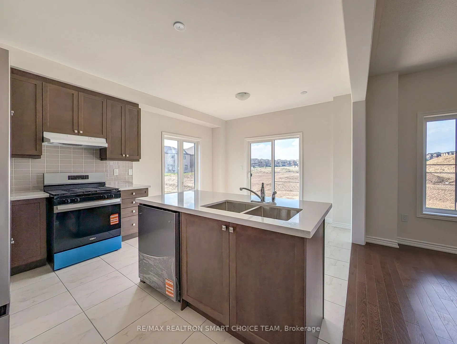 Photo 8 of 12 Fenn Crescent, New Tecumseth, Rural New Tecumseth — HOMEH