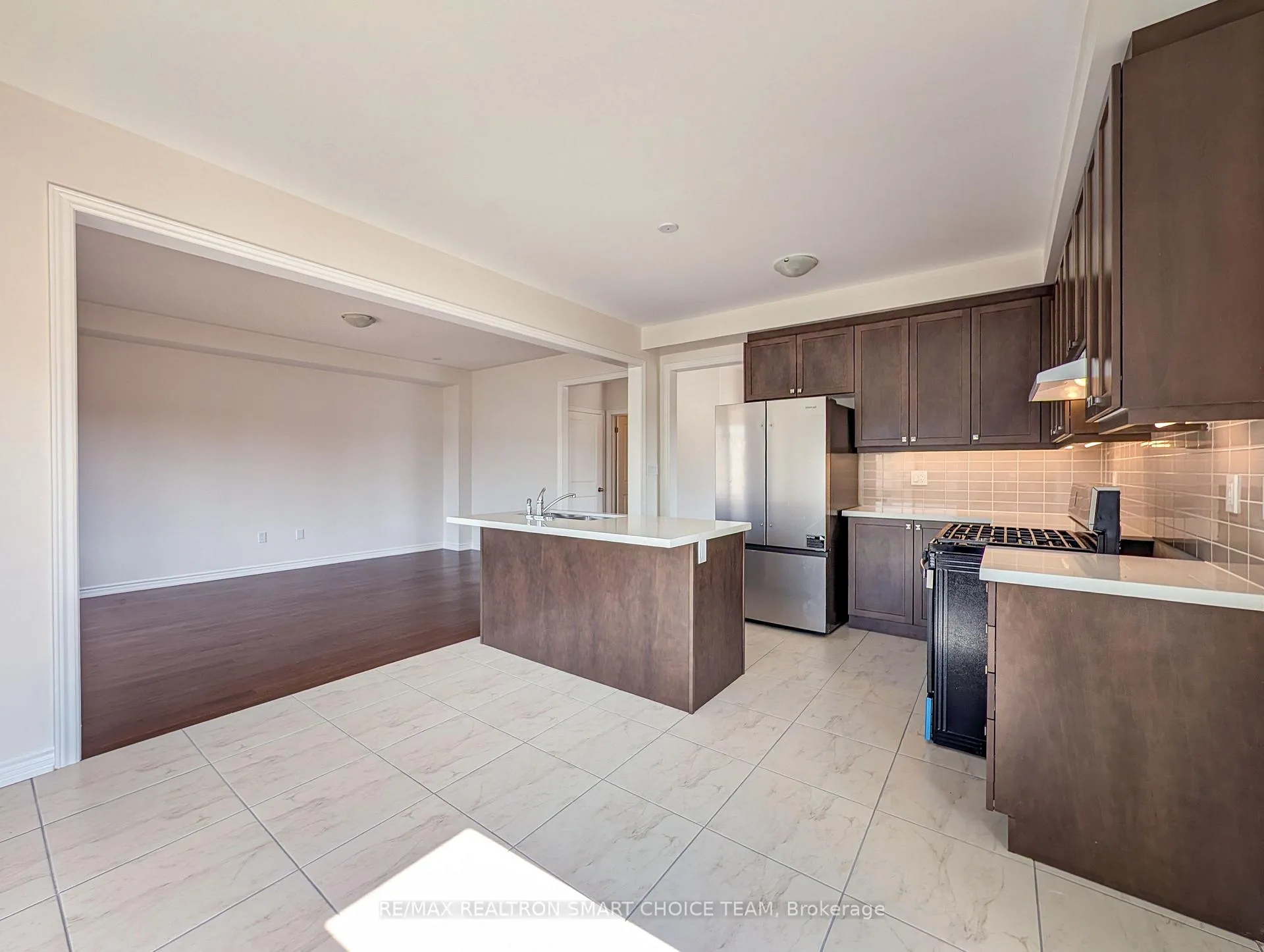 Photo 13 of 12 Fenn Crescent, New Tecumseth, Rural New Tecumseth — HOMEH