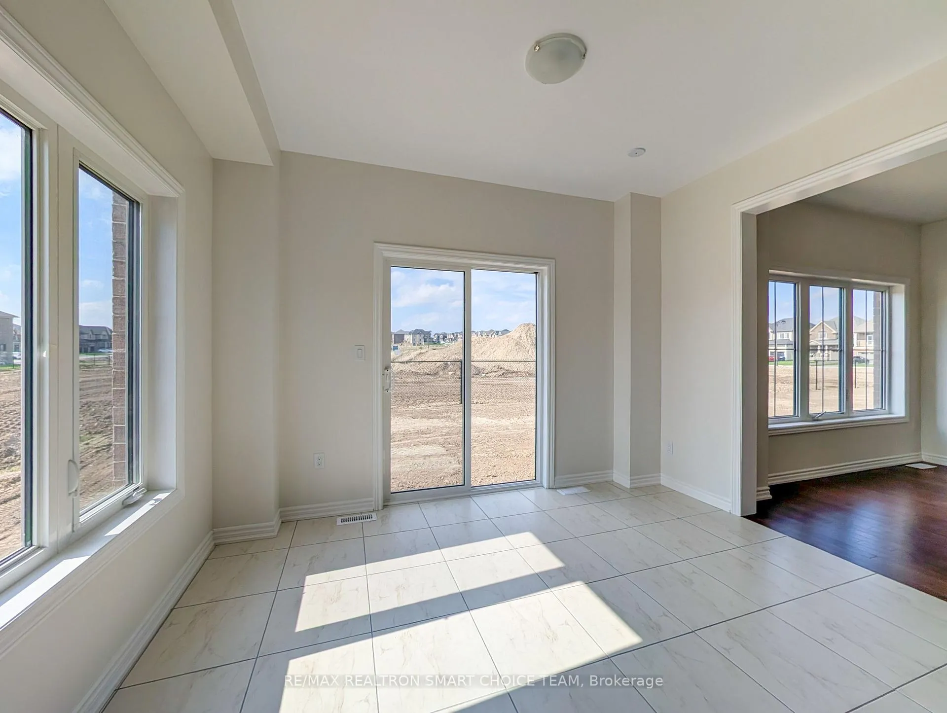 Photo 14 of 12 Fenn Crescent, New Tecumseth, Rural New Tecumseth — HOMEH