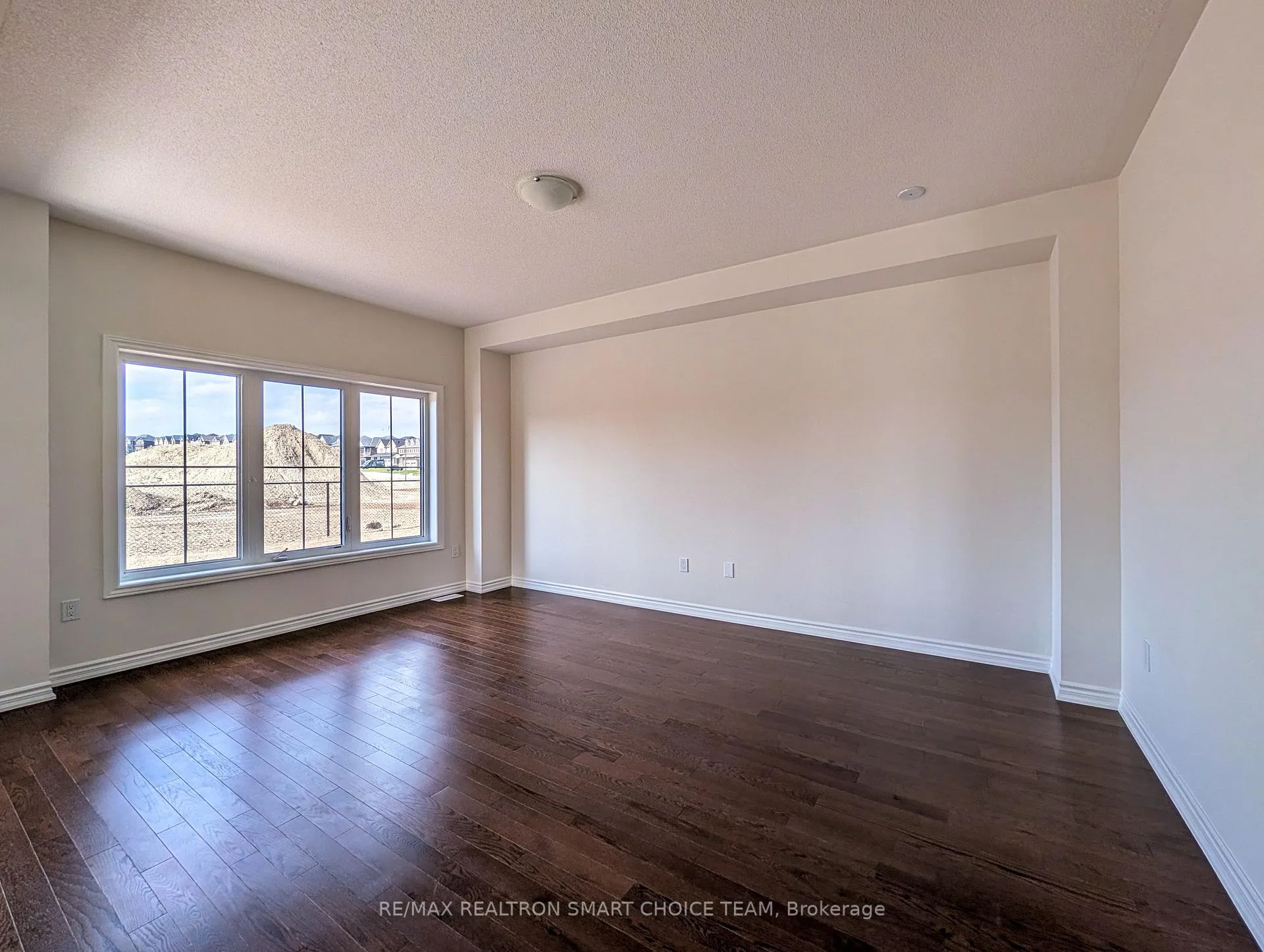 Photo 15 of 12 Fenn Crescent, New Tecumseth, Rural New Tecumseth — HOMEH