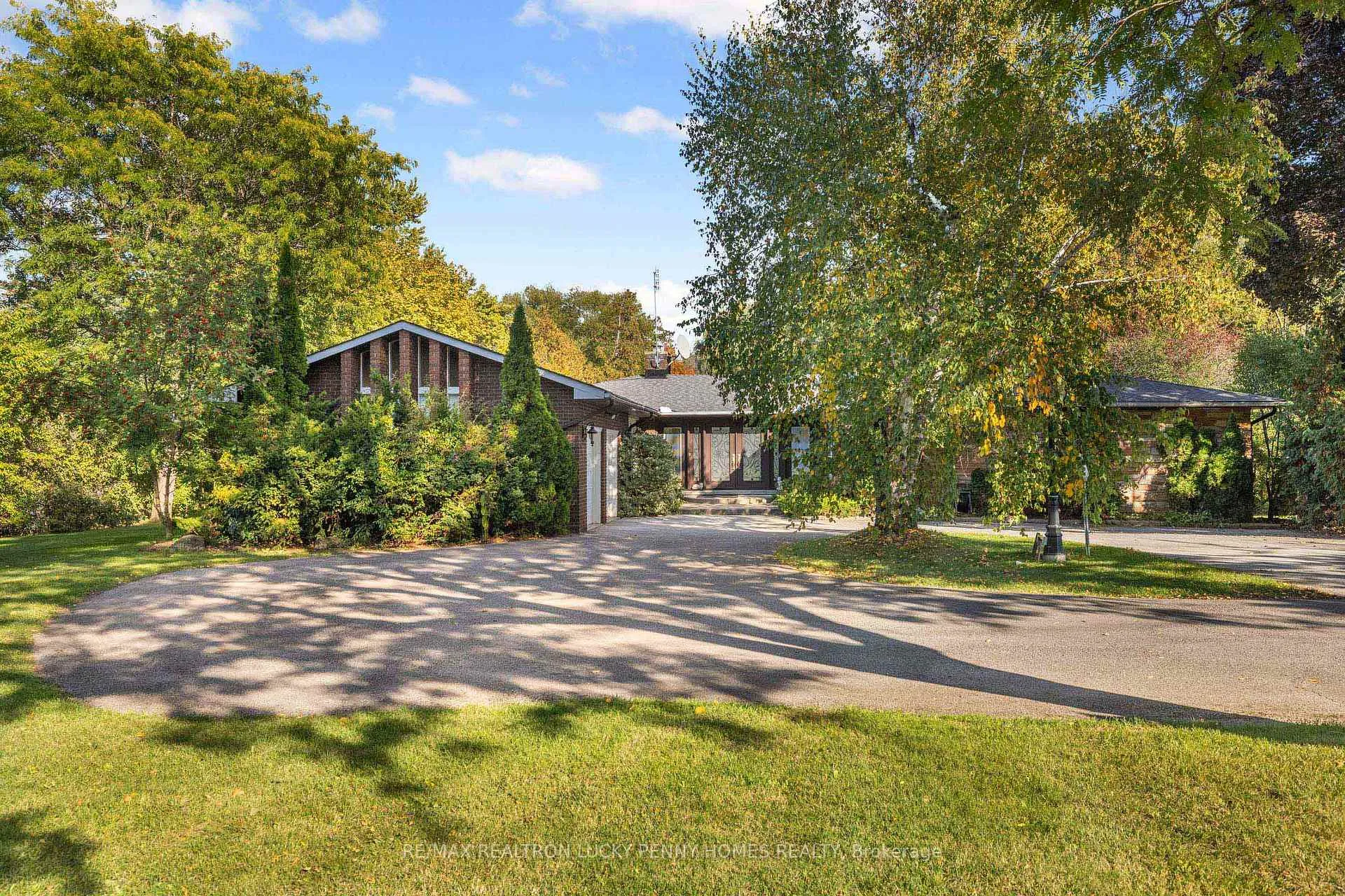 Front of 9799 Warden Avenue