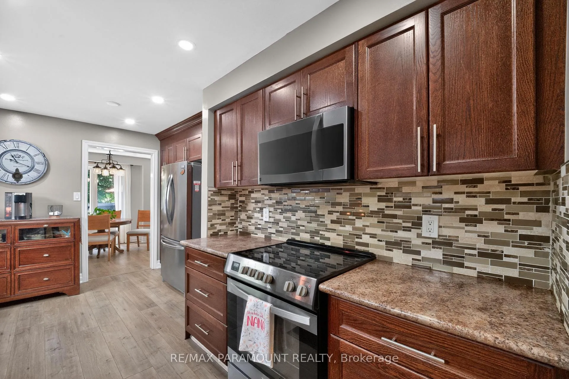 Photo 13 of 186 Weybridge Trail, Brampton, Madoc — HOMEH