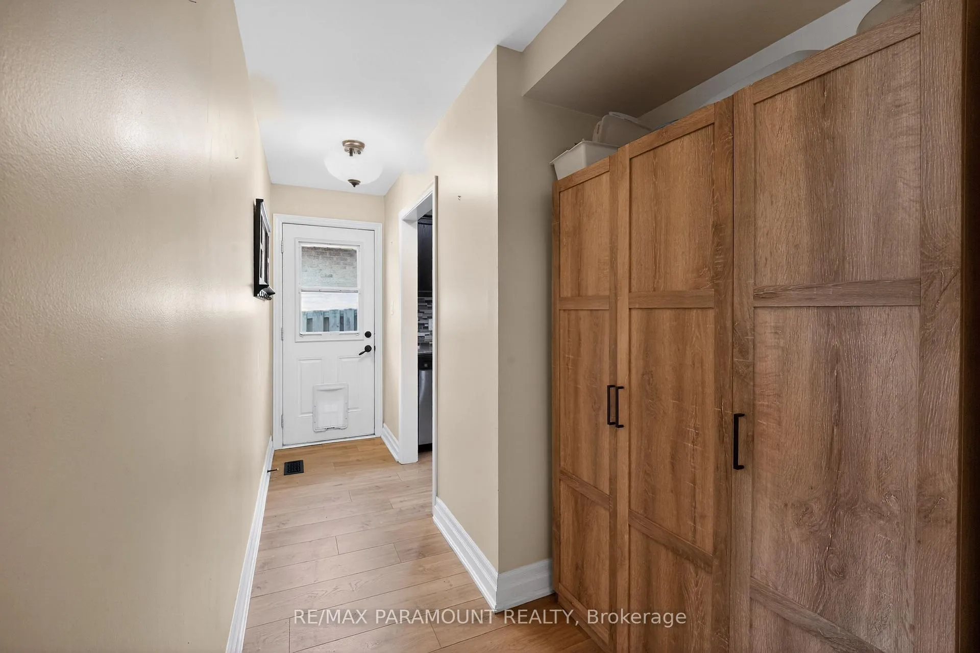 Photo 18 of 186 Weybridge Trail, Brampton, Madoc — HOMEH