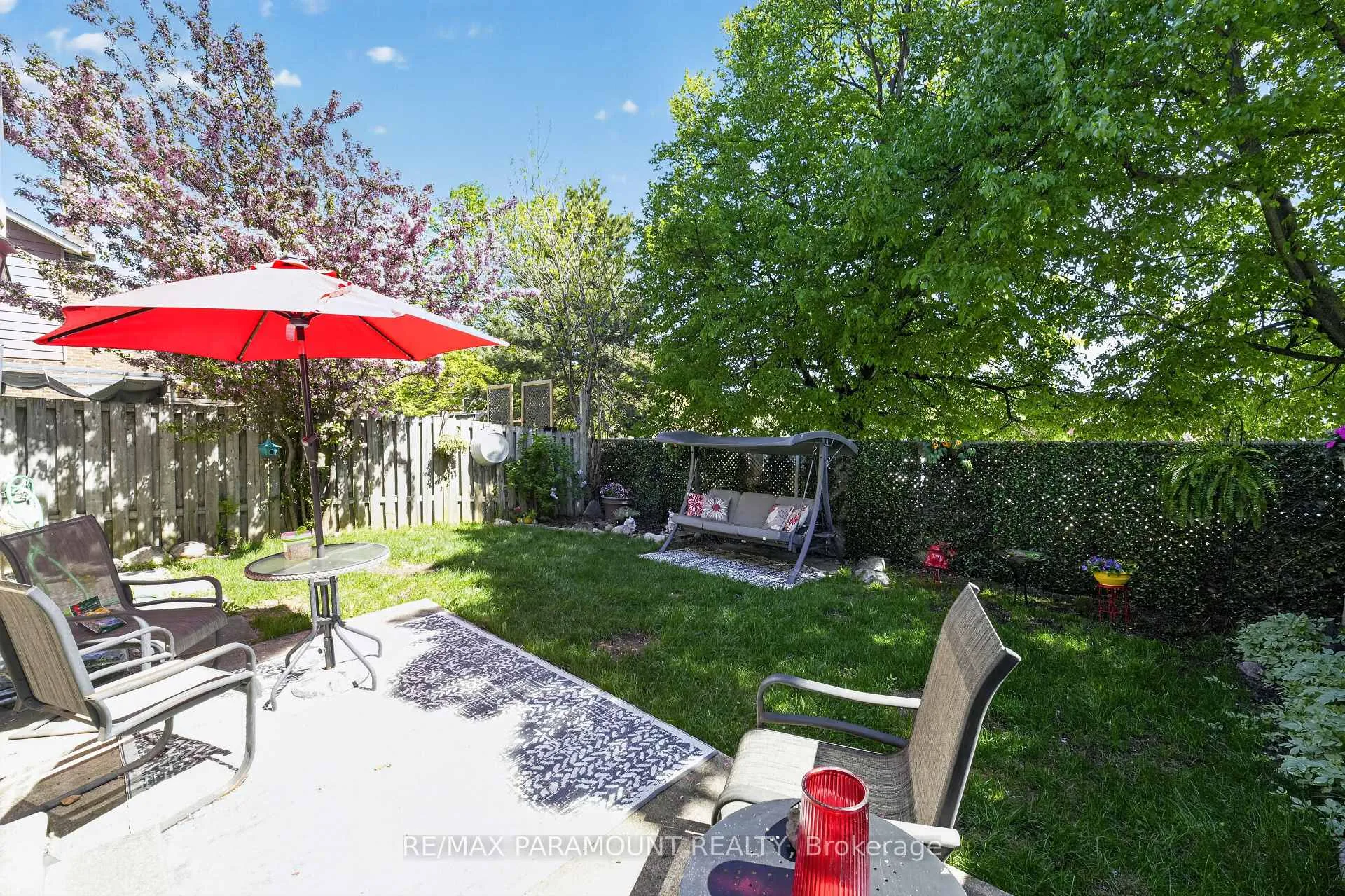 Photo 39 of 186 Weybridge Trail, Brampton, Madoc — HOMEH