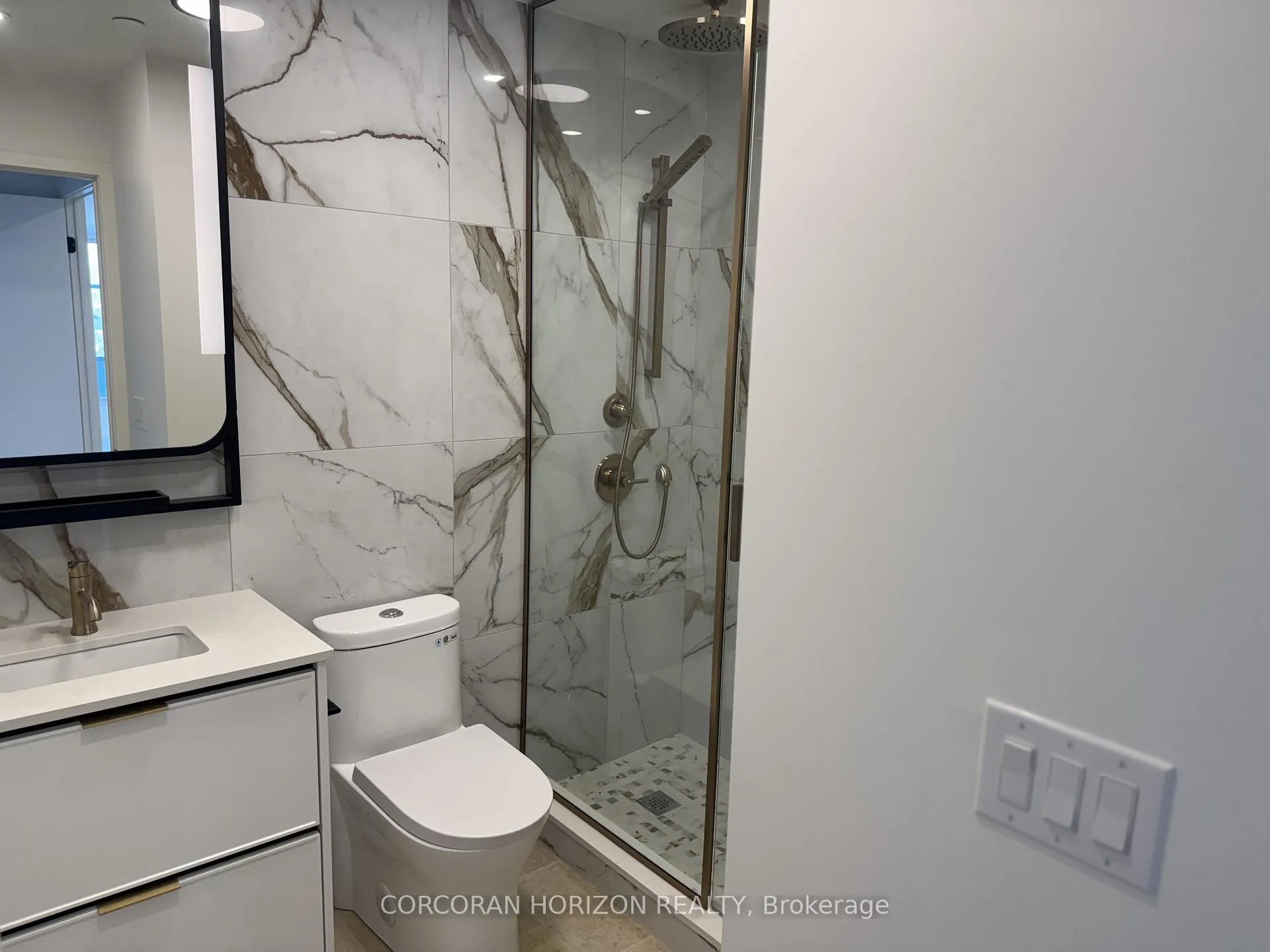 Photo 11 of Unit 819, 1050 Eastern Avenue, Toronto, Greenwood-Coxwell — HOMEH